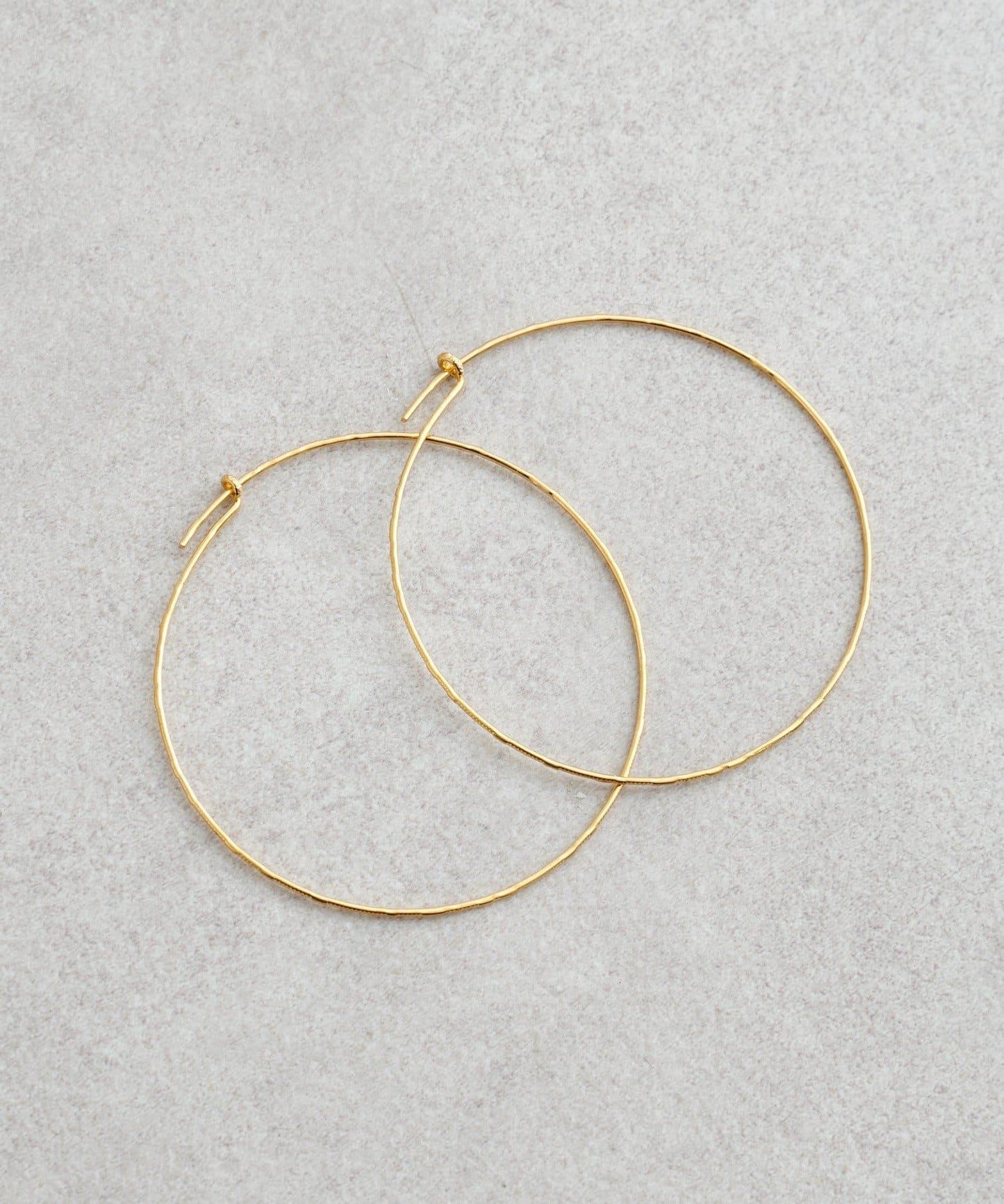 微妙質感圓環耳環