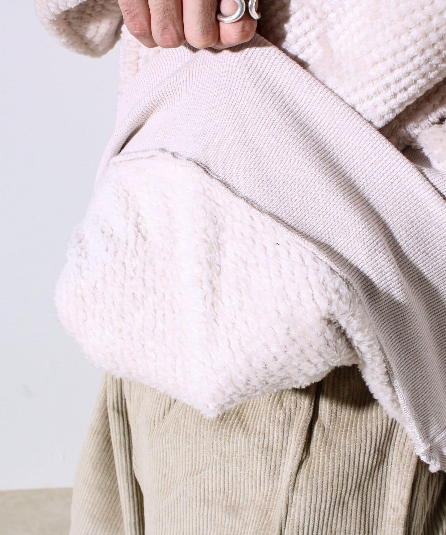 【柔軟溫暖】菠蘿絨圓領衛衣