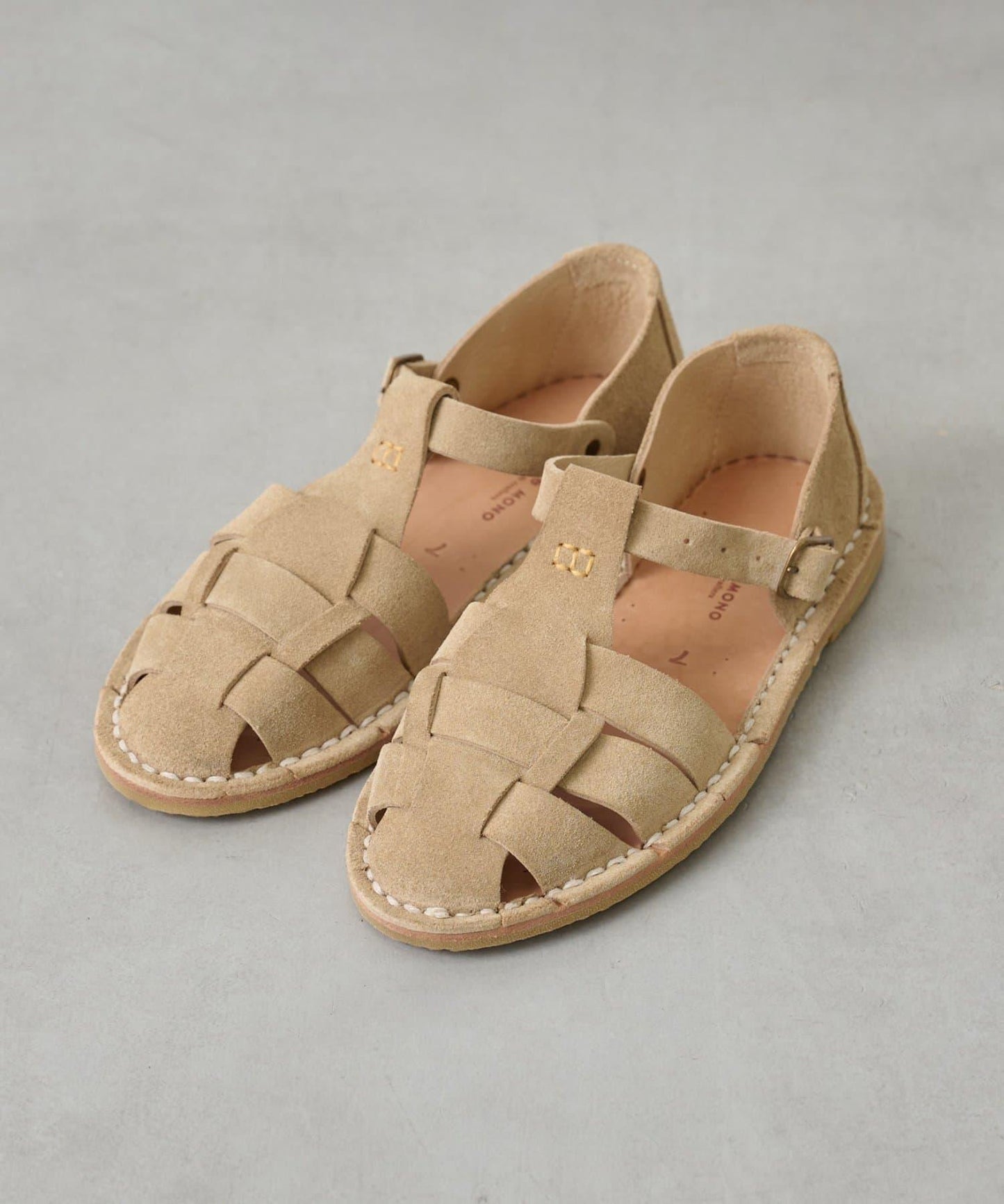 《STEVE MONO》麂皮涼鞋