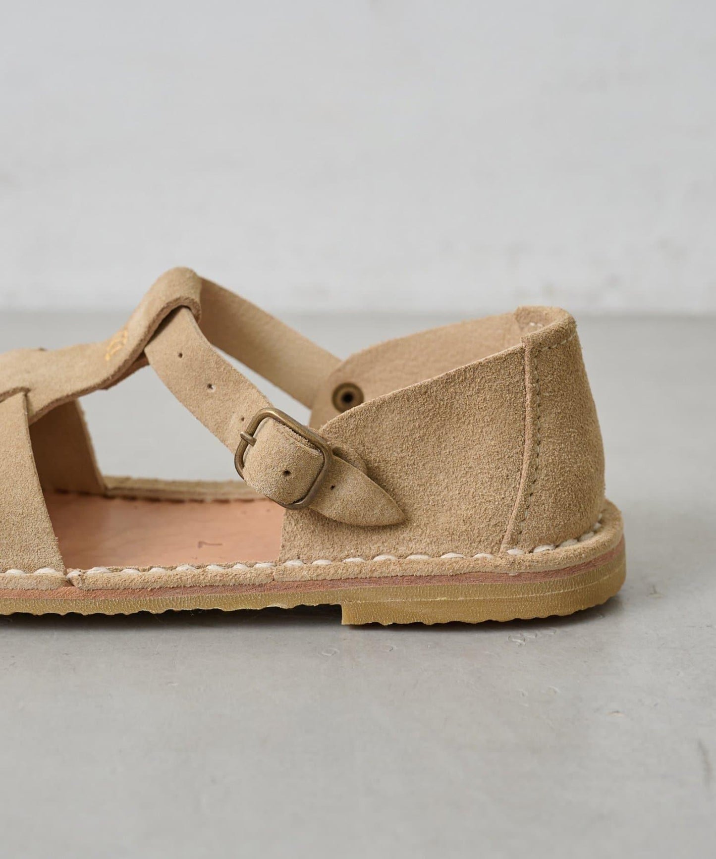 《STEVE MONO》麂皮涼鞋