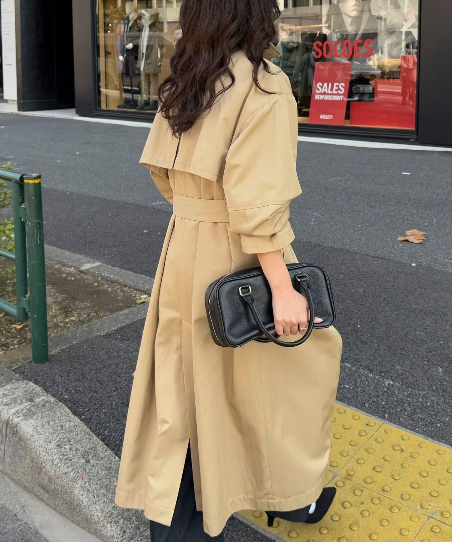 【每次即售罄的人氣單品】袖子蓬鬆設計風衣