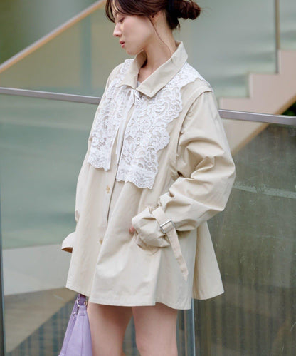 帶蕾絲裝飾喇叭袖風衣