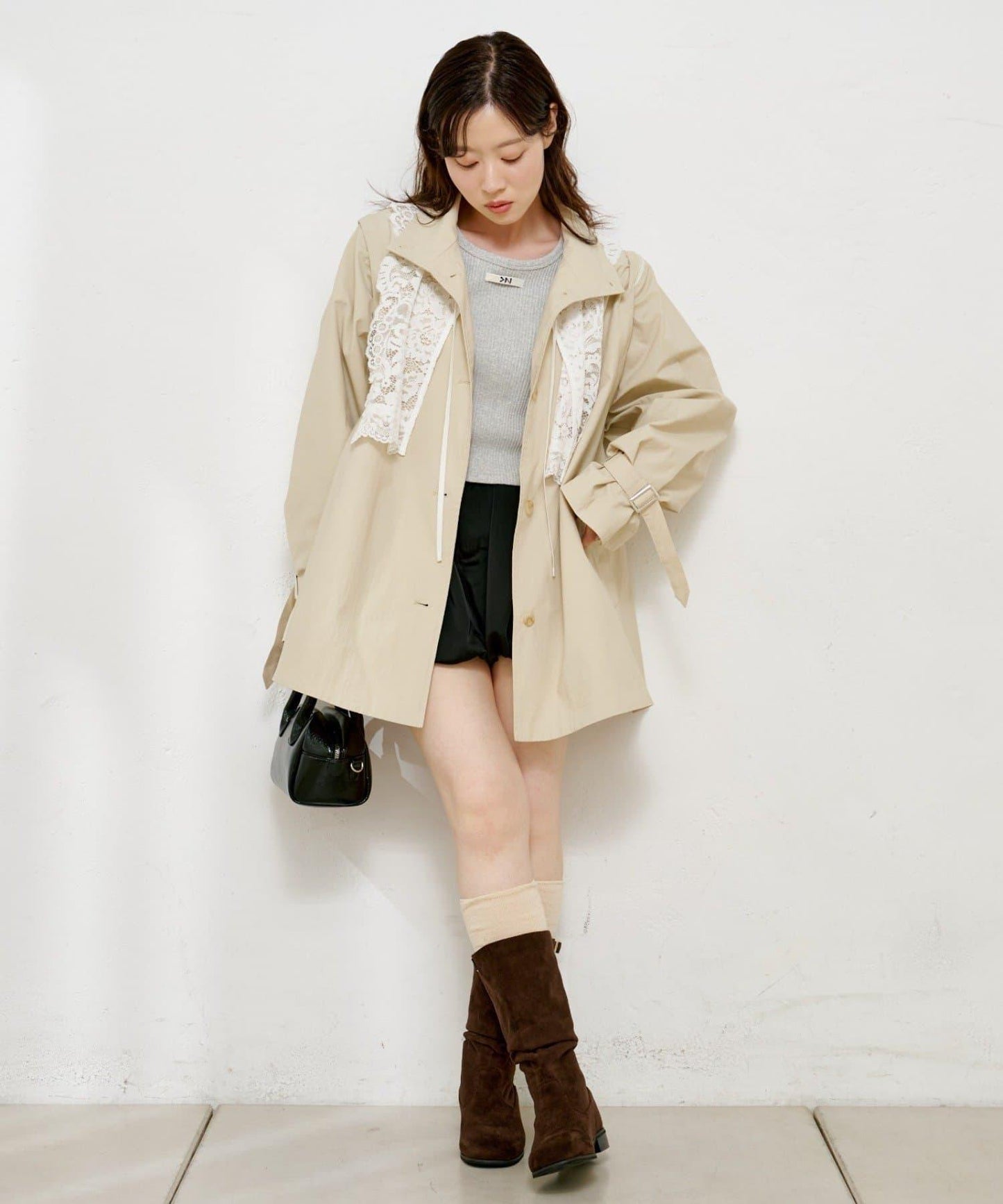 帶蕾絲裝飾喇叭袖風衣