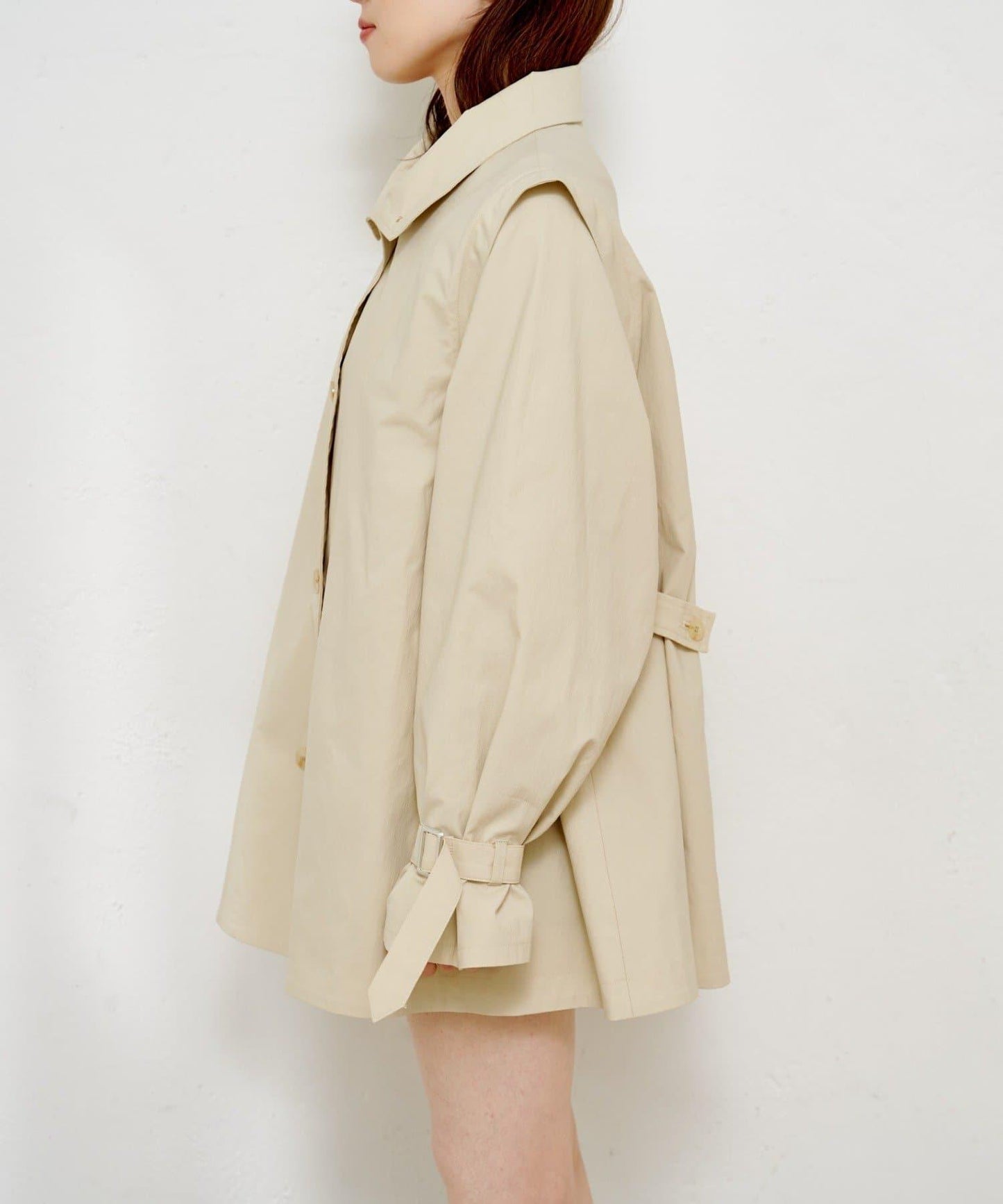 帶蕾絲裝飾喇叭袖風衣