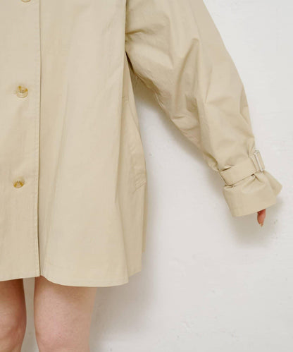 帶蕾絲裝飾喇叭袖風衣