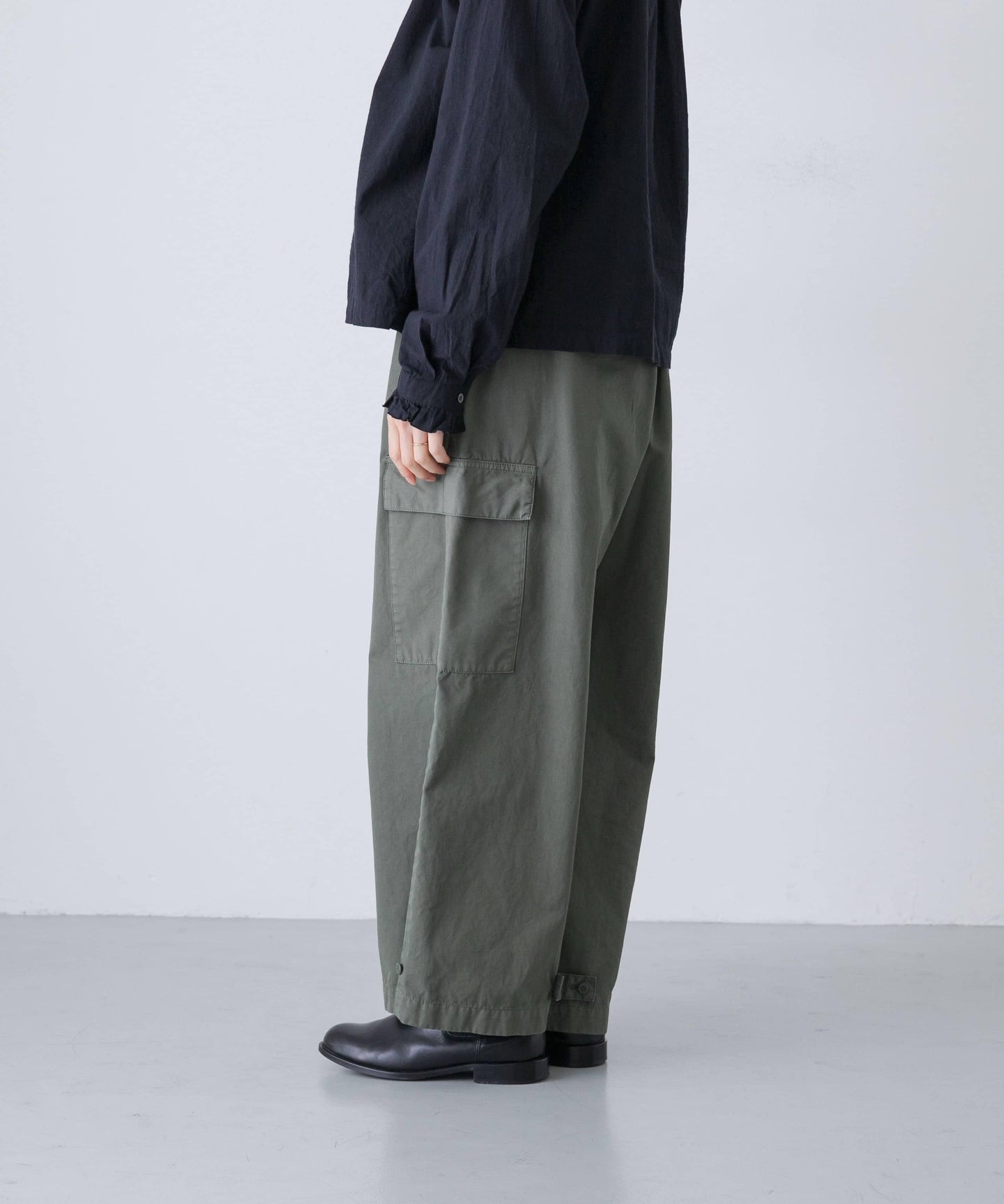 多功能休閒褲