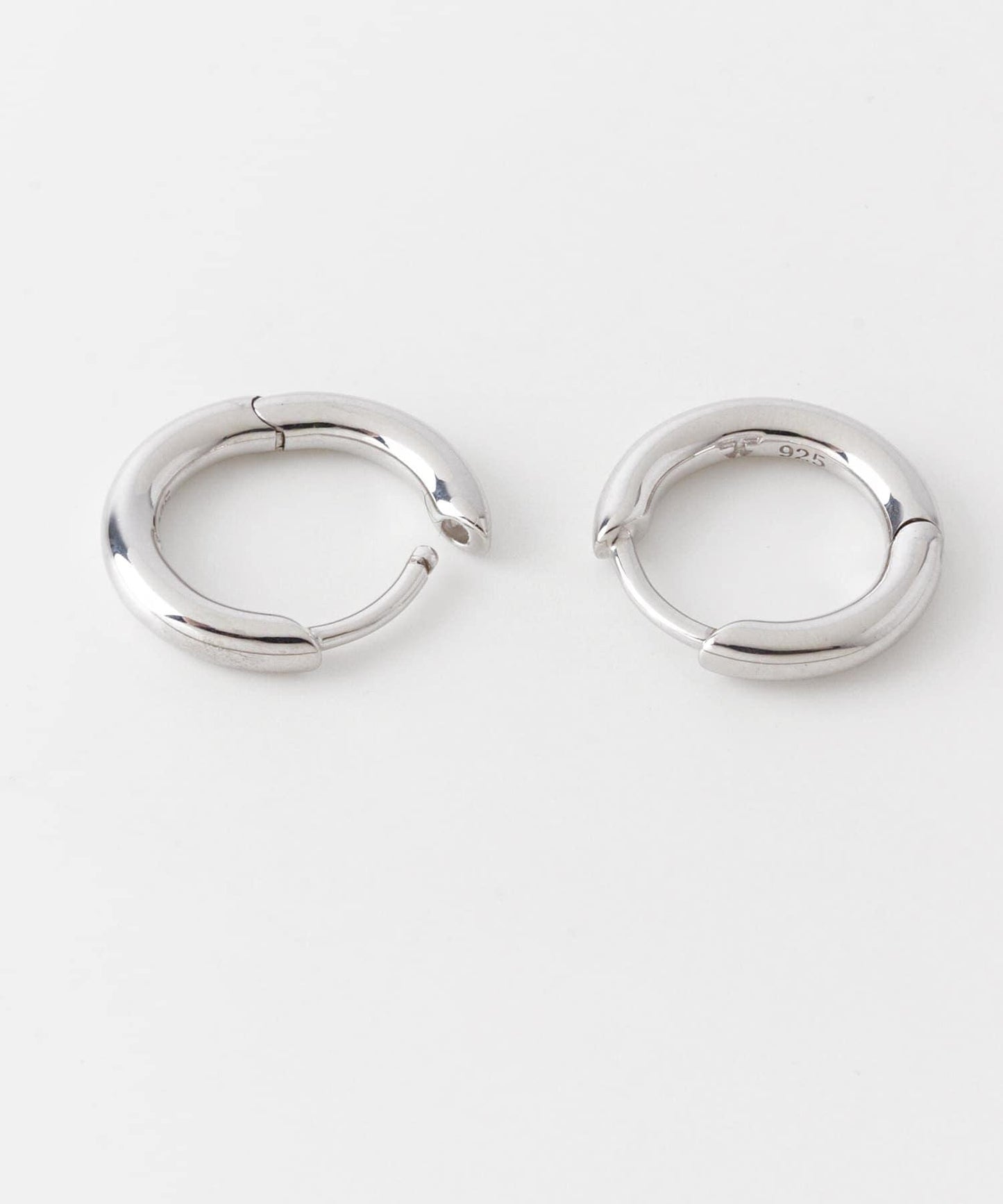 Classic 小號圓環耳環
