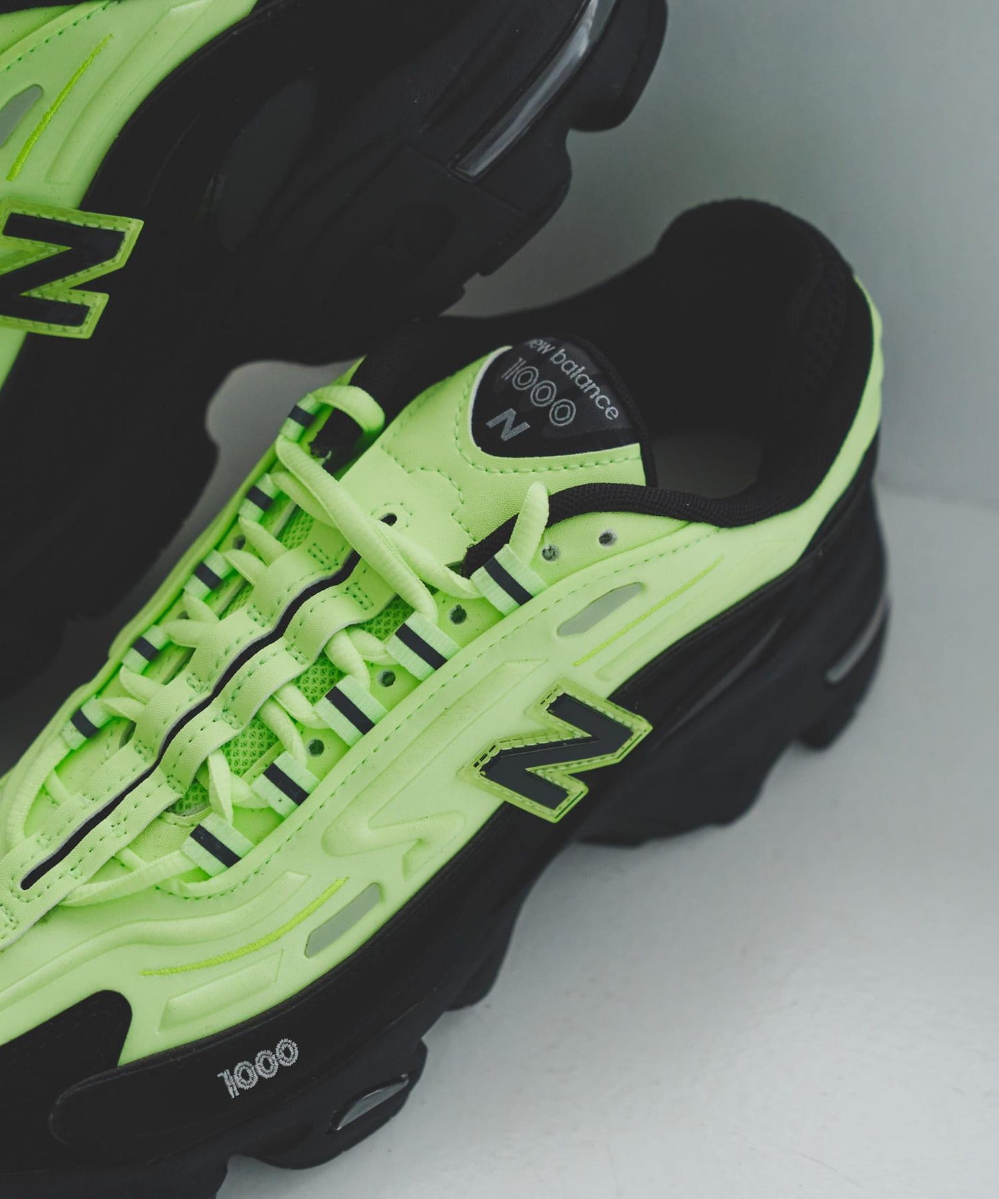 NEW BALANCE 1000D
