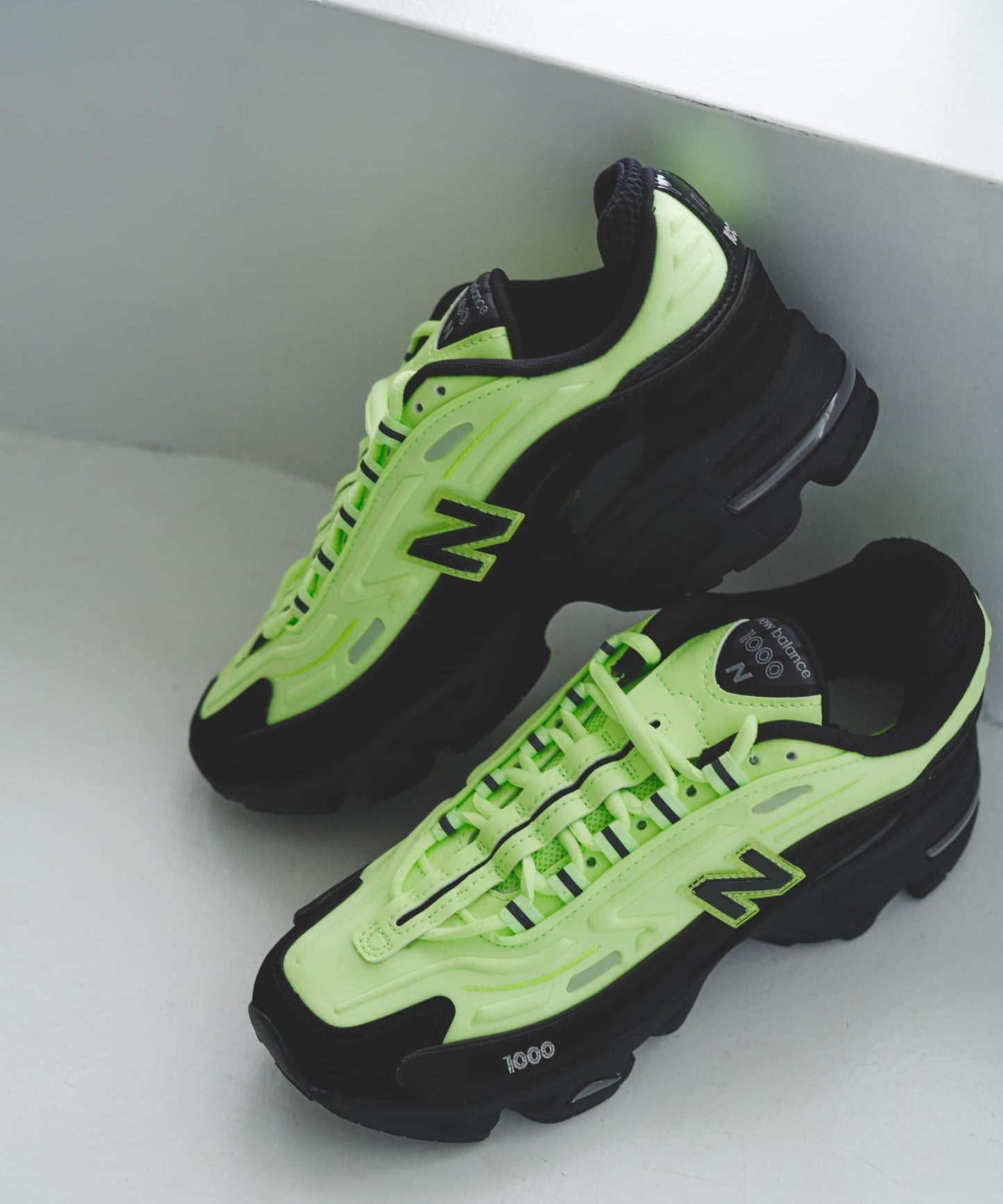 NEW BALANCE 1000D