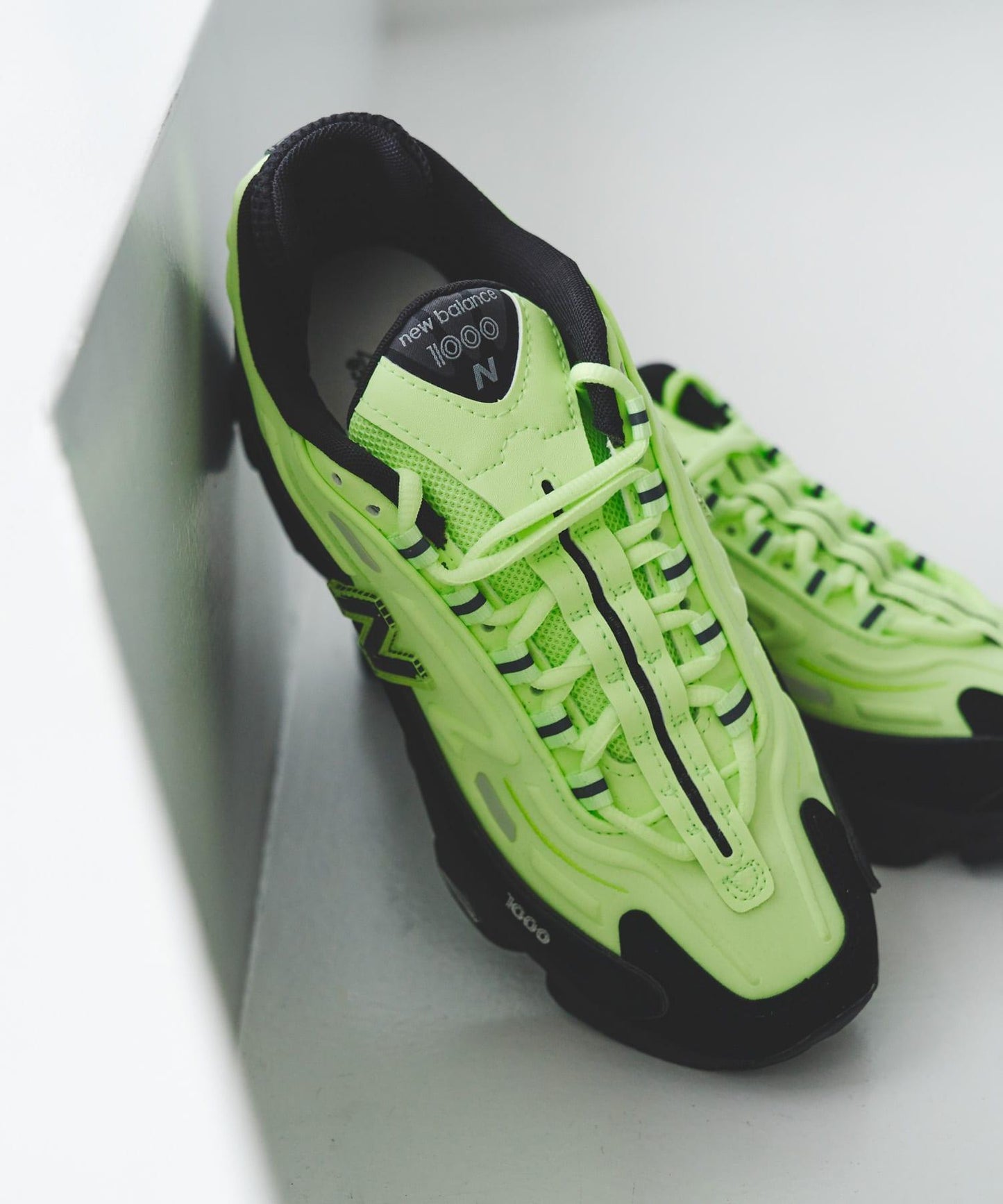 NEW BALANCE 1000D