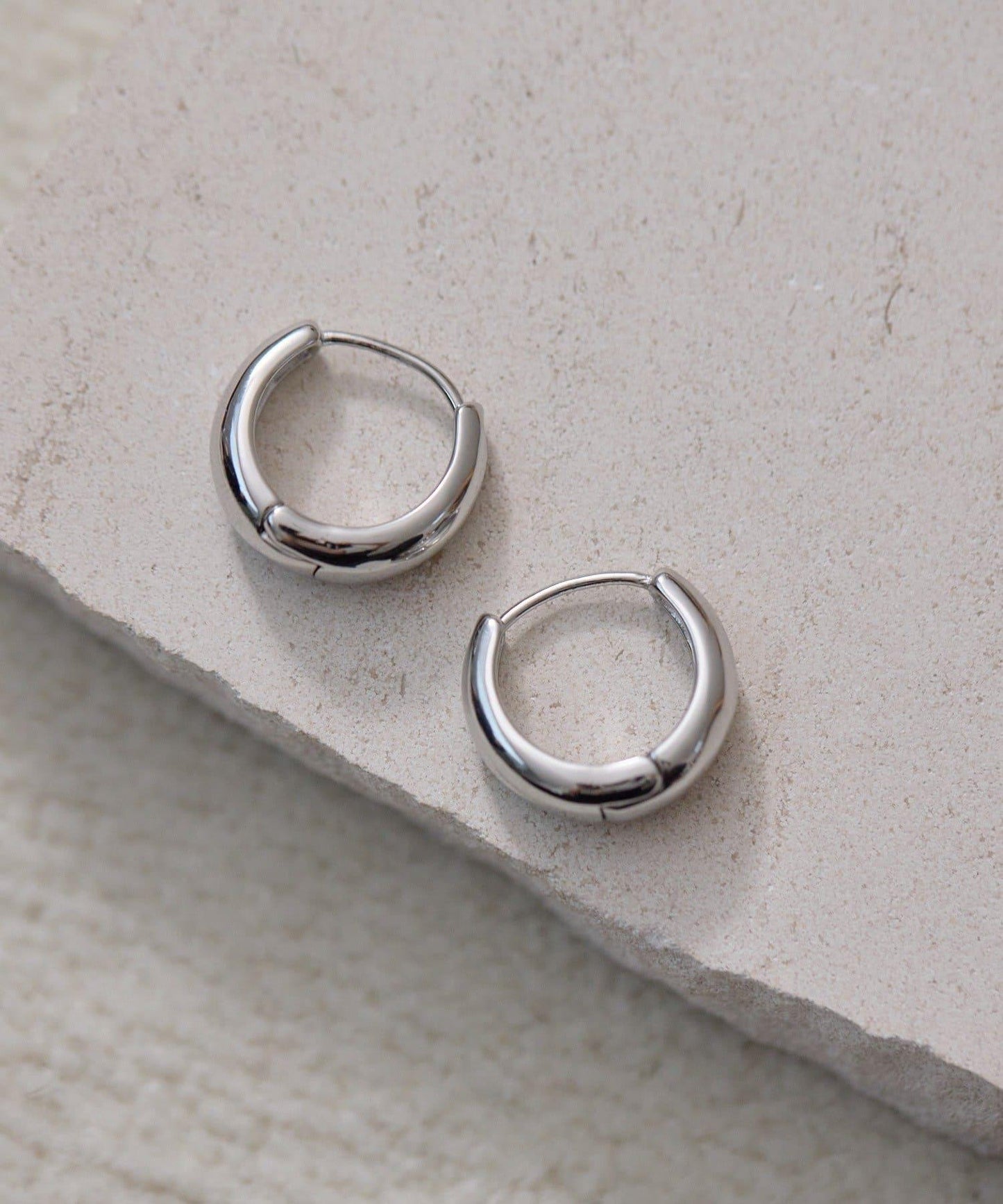 金屬過敏適用/不鏽鋼 簡約R形圈耳環