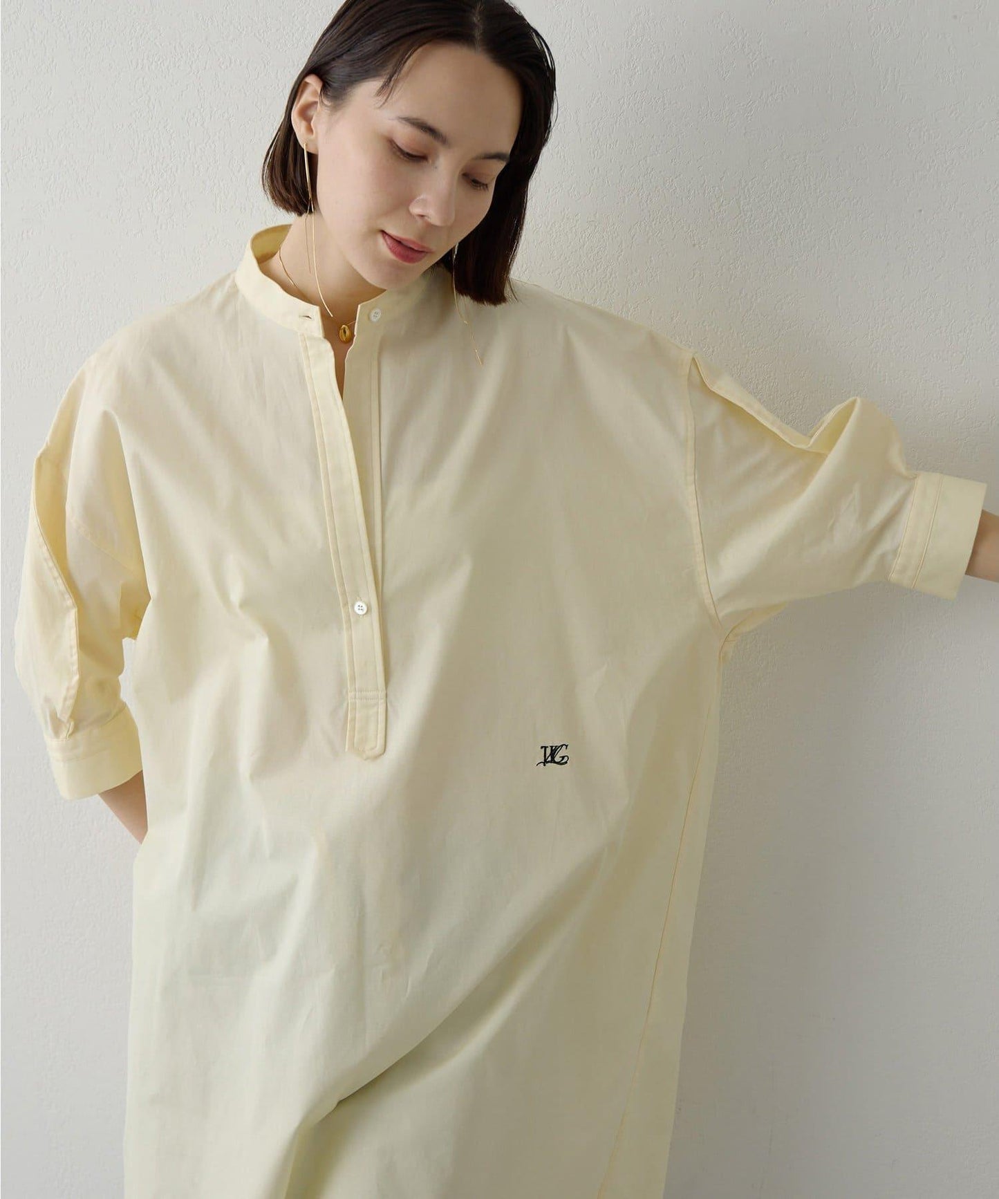 刺繡長款襯衫