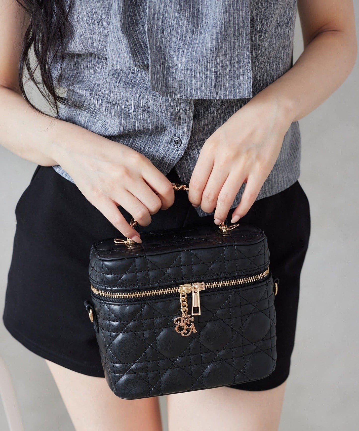 帶吊飾絎縫化妝包