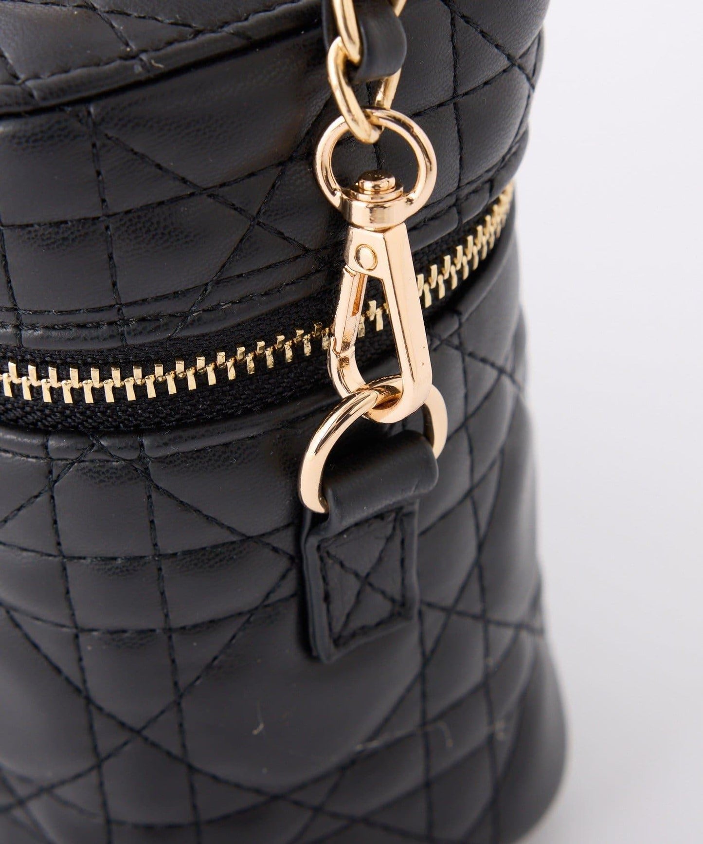 帶吊飾絎縫化妝包