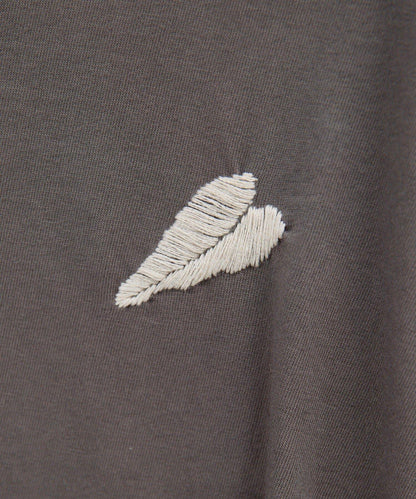 【Dhritië】葉子刺繡T恤