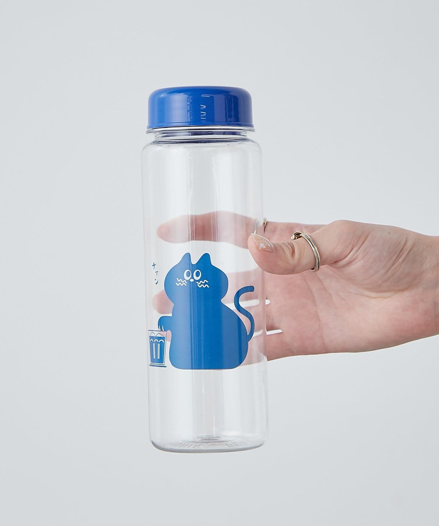 いたわり貓 透明水瓶