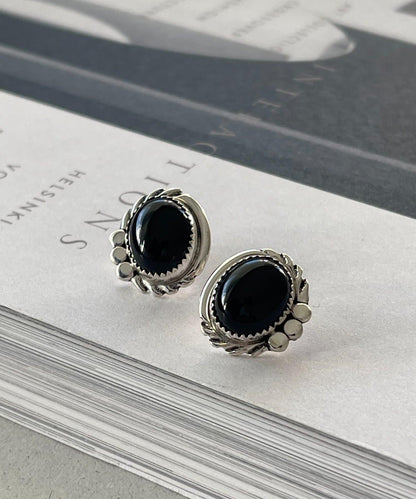 《スターリングシルバー使用》橢圓形寶石耳釘