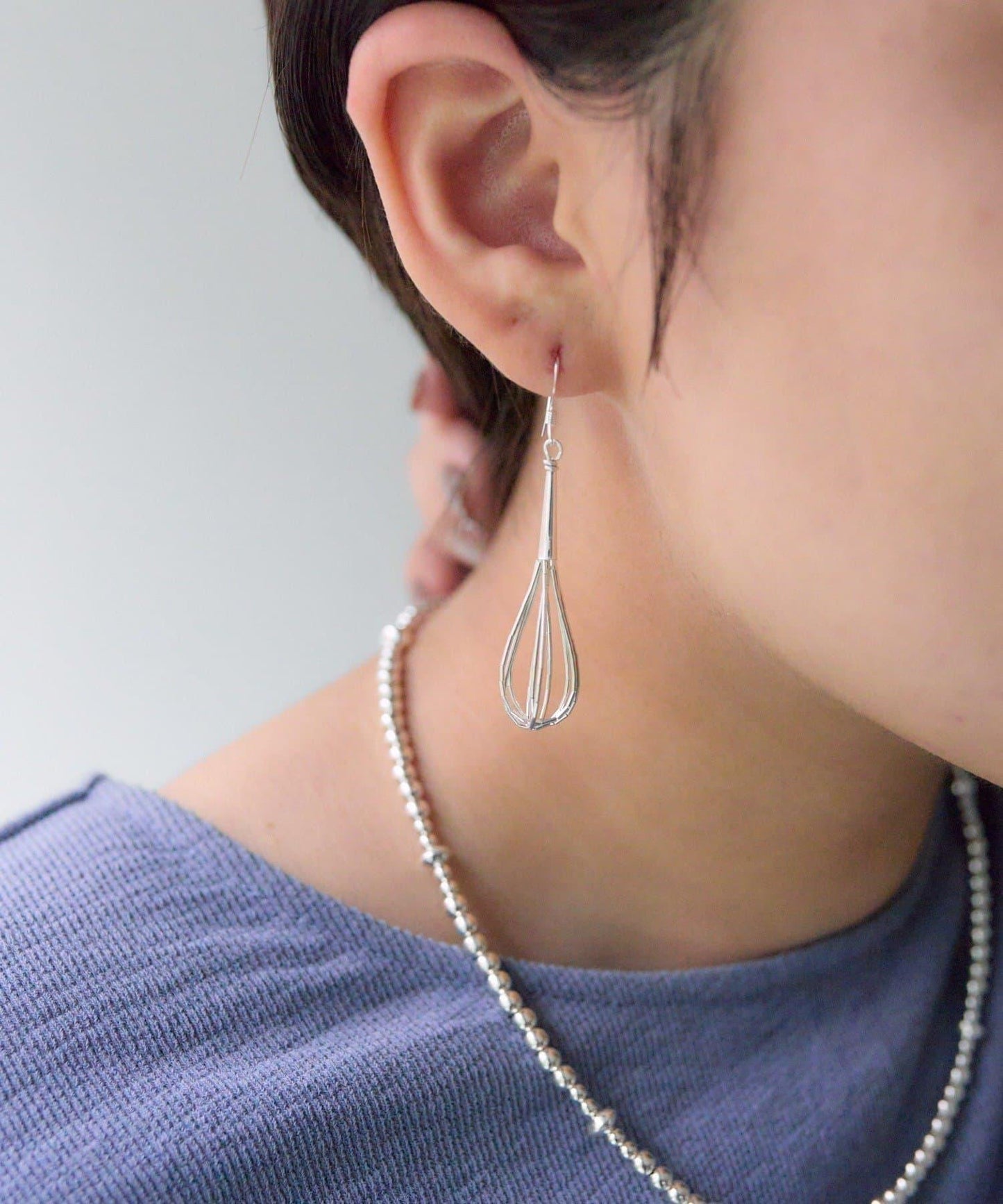 《スターリングシルバー使用》液態銀五連圈耳環