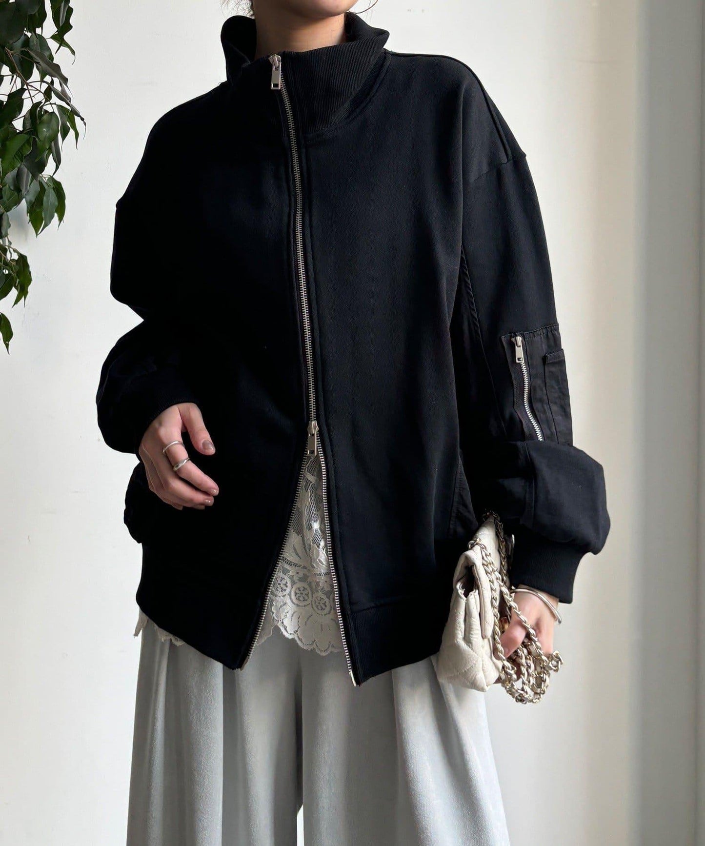 異材質拼接雙拉鍊夾克