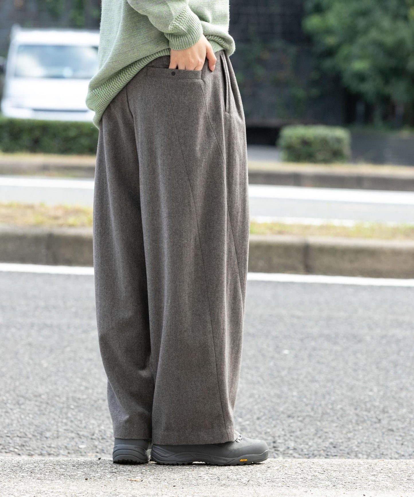 羊毛花呢長褲