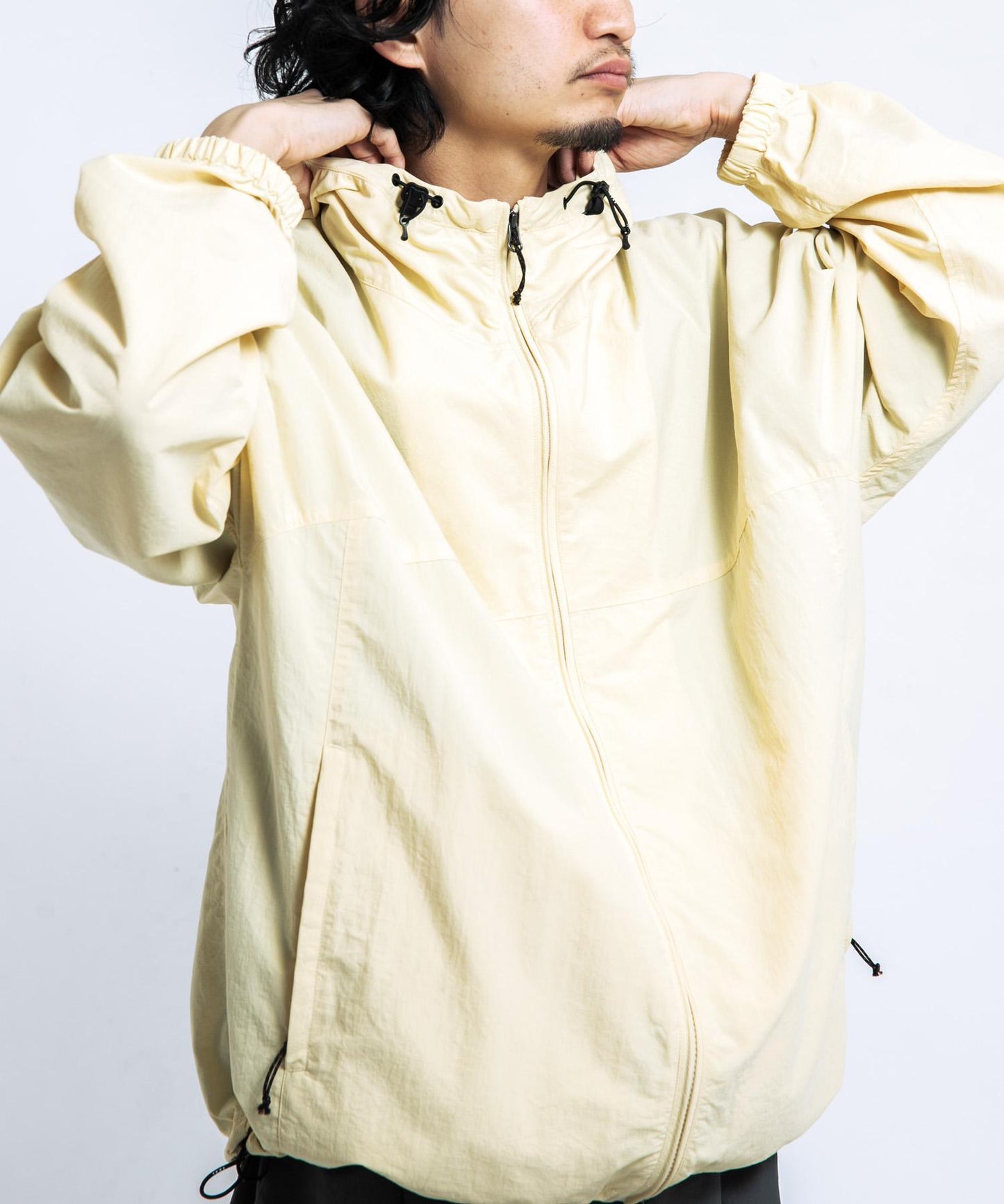 『UR TECH』尼龍塔夫綢連帽外套