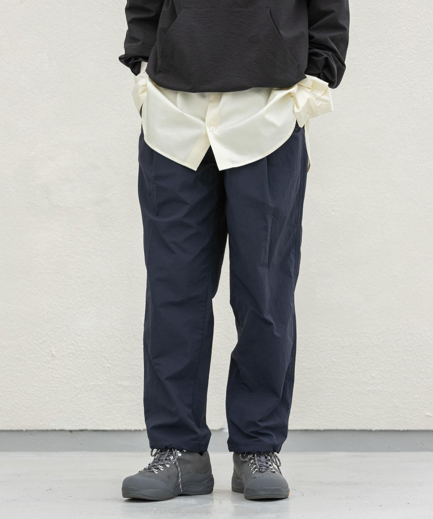 『UR TECH』尼龍塔夫綢長褲 WS