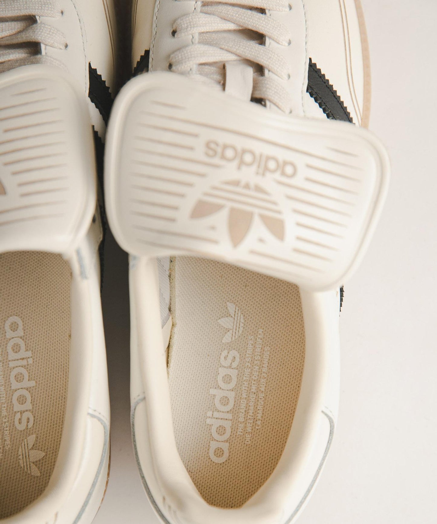 adidas SAMBA LT