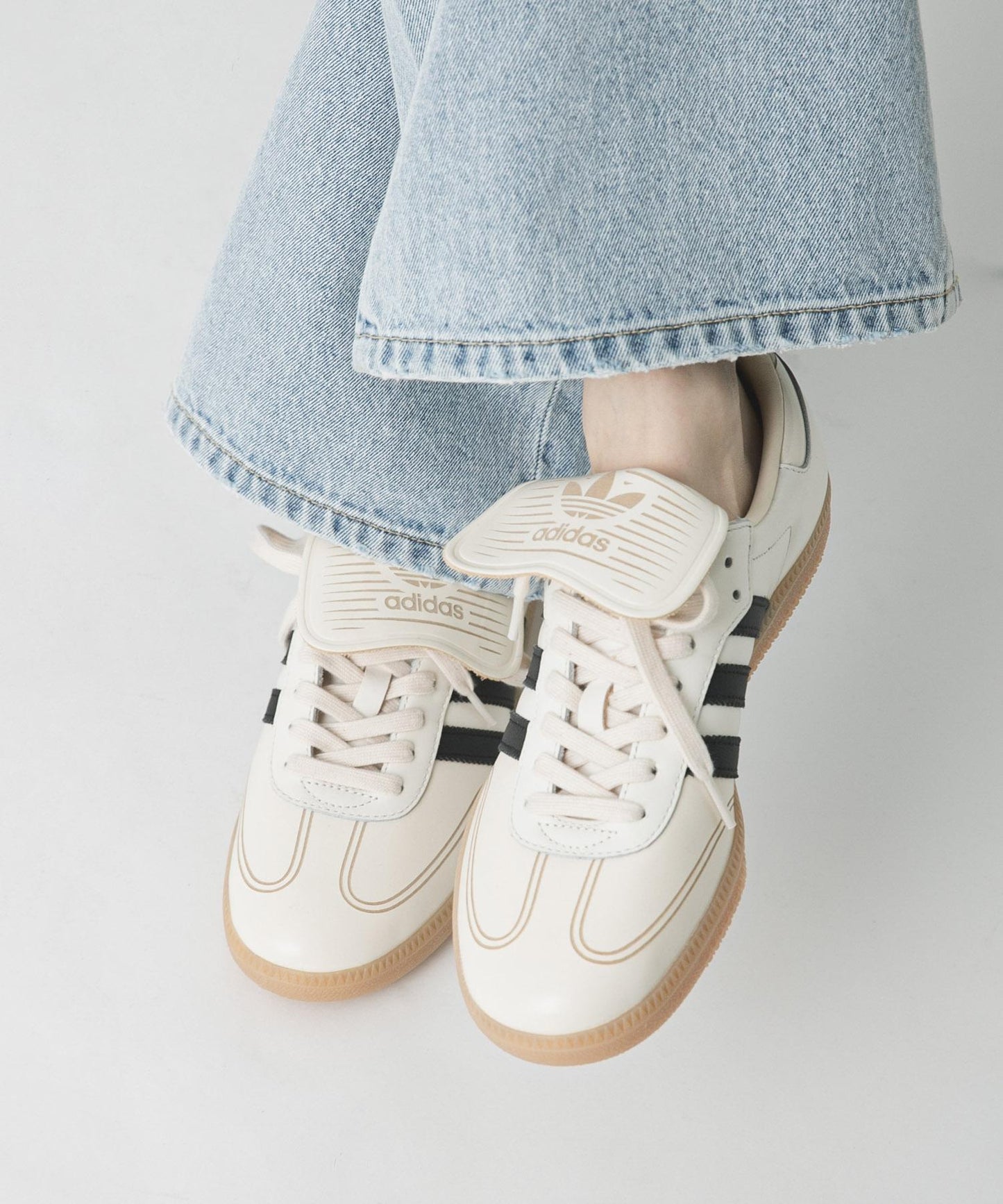 adidas SAMBA LT