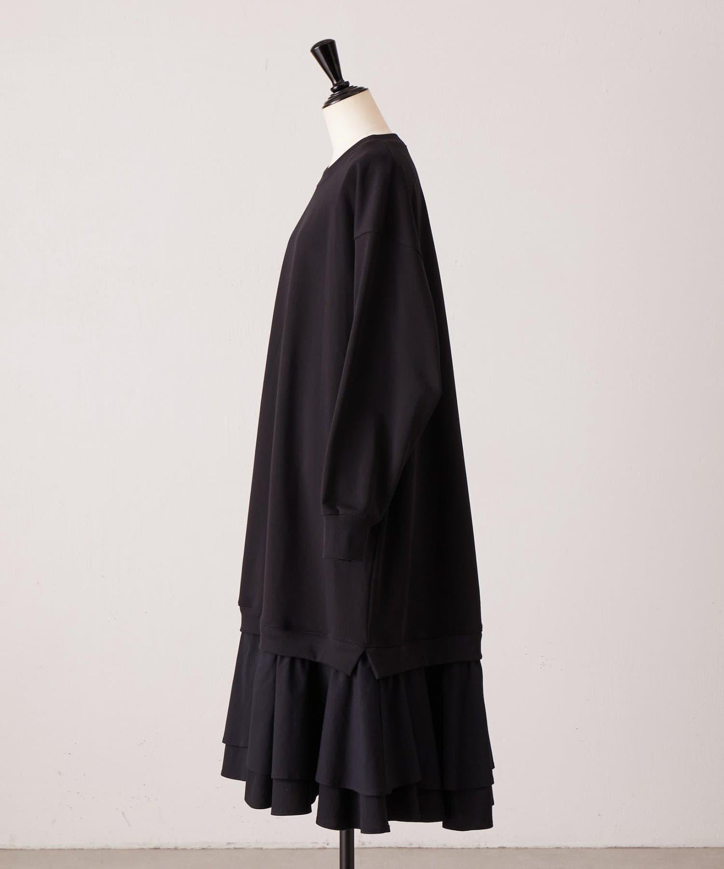 下襬荷葉邊衛衣連衣裙