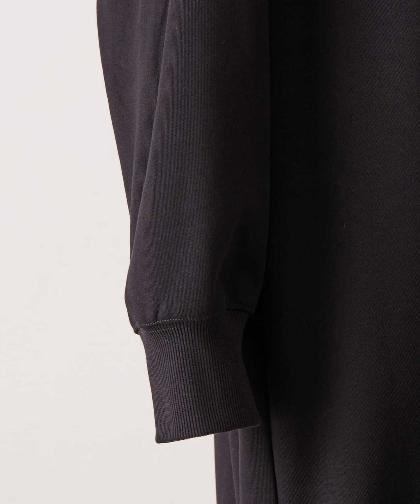 下襬荷葉邊衛衣連衣裙