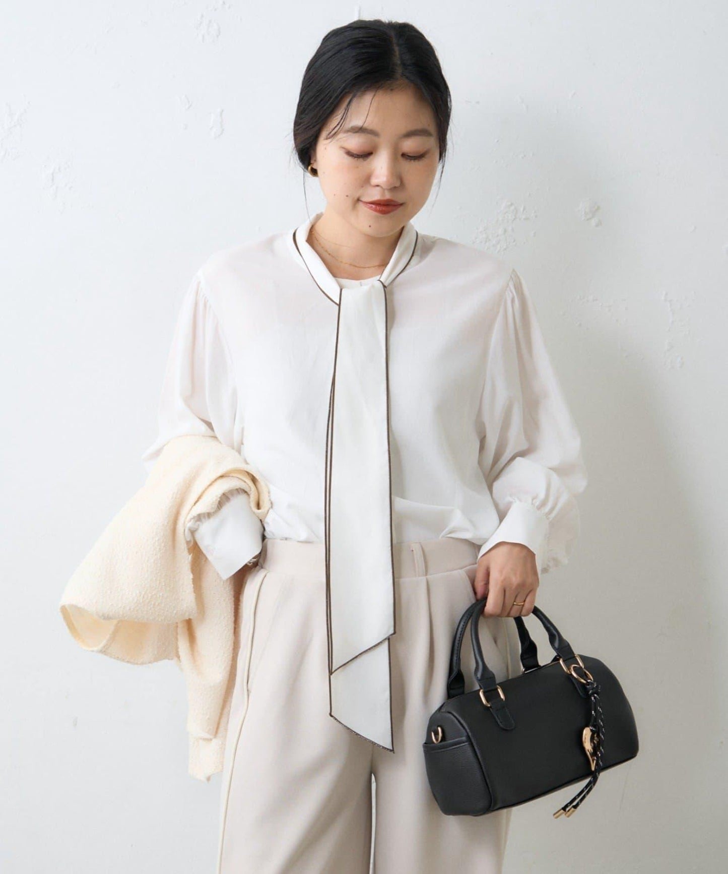 配色滾邊蝴蝶結領襯衫