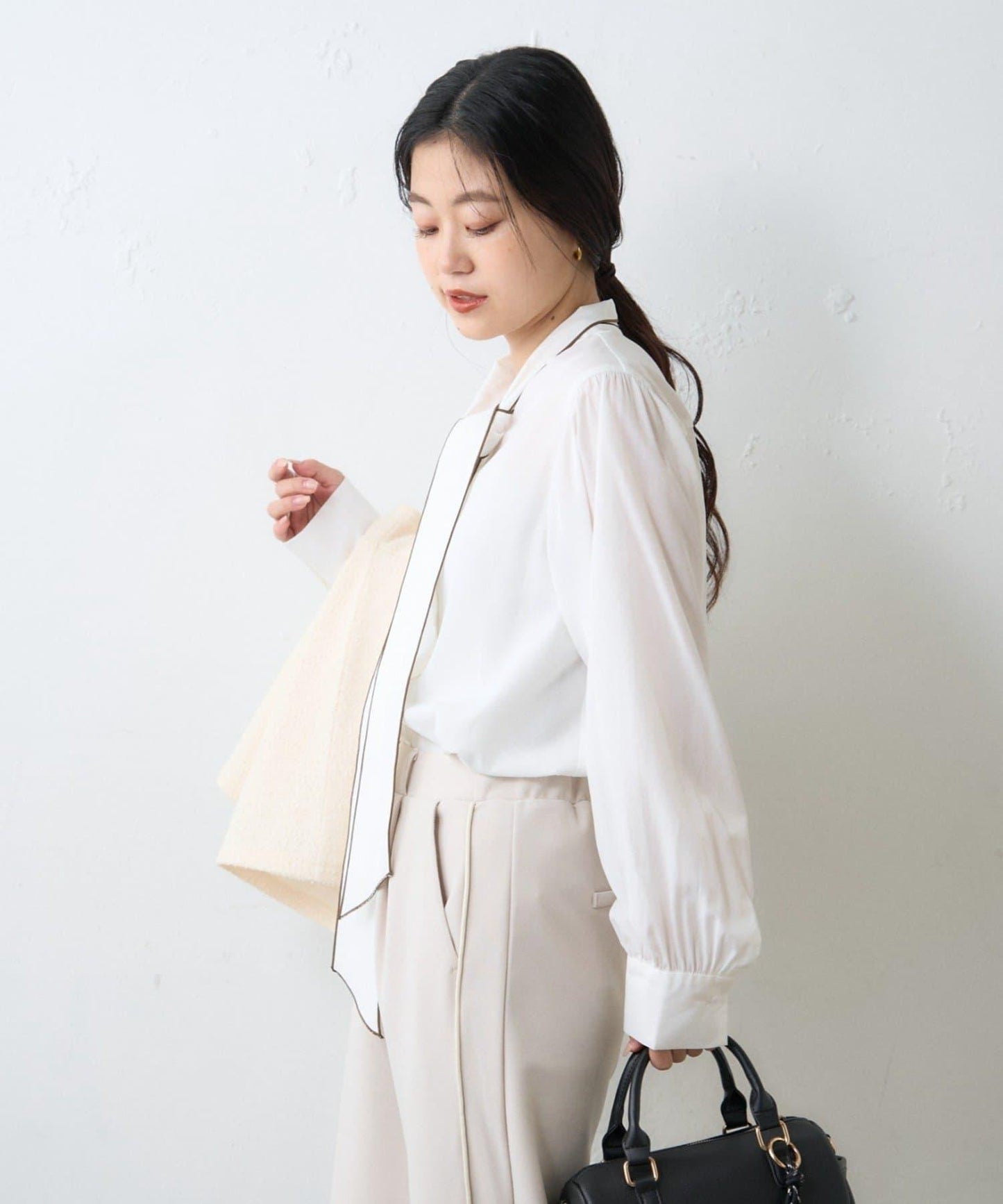 配色滾邊蝴蝶結領襯衫