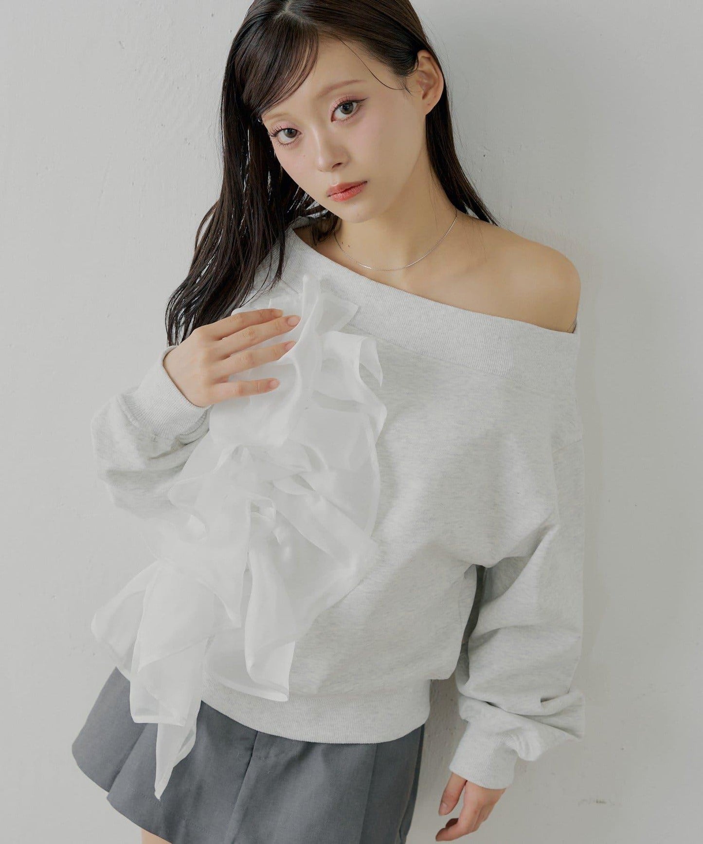 【Chico】ランダムチュールデザインオフショルスウェット