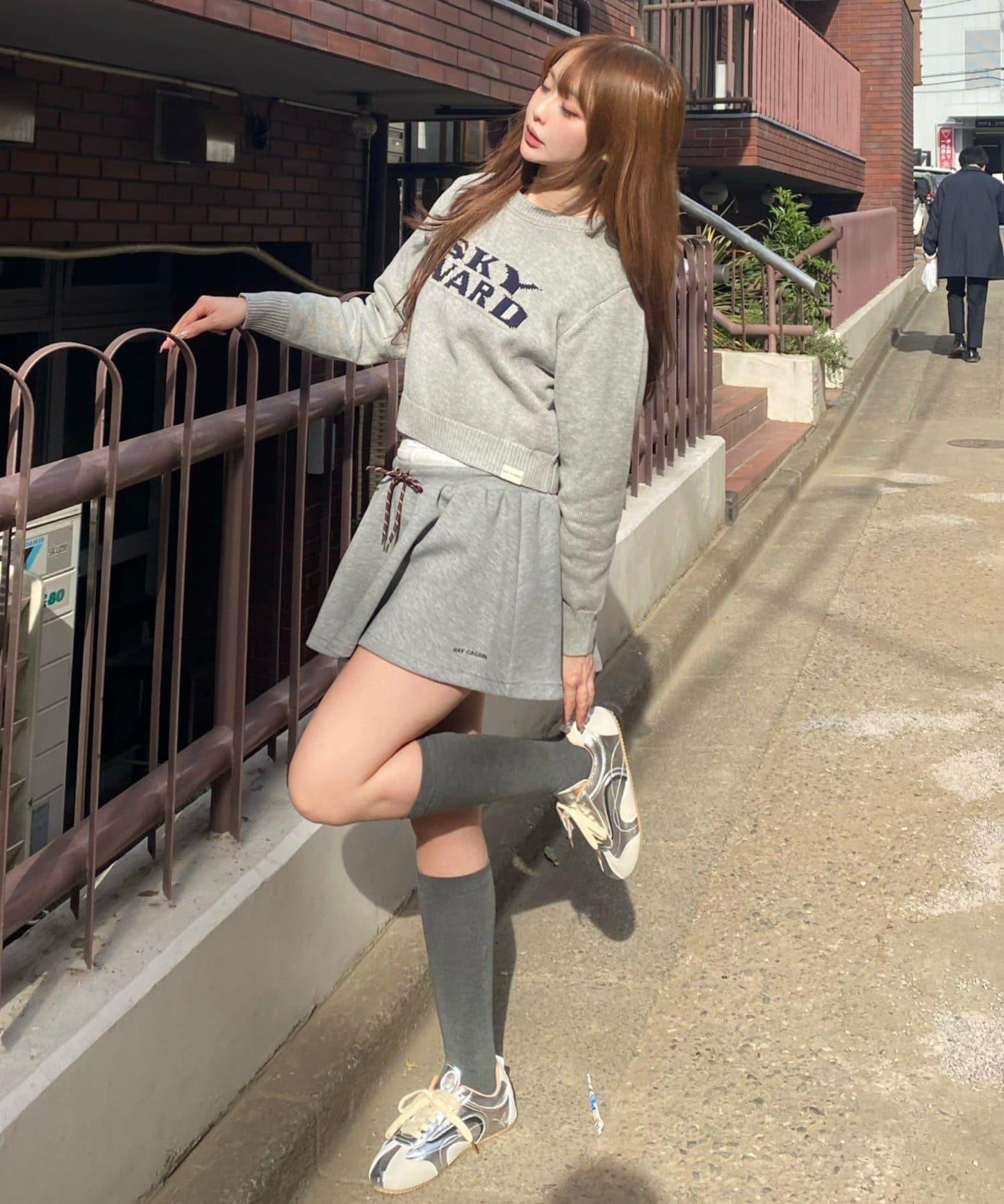 標誌合身針織上衣