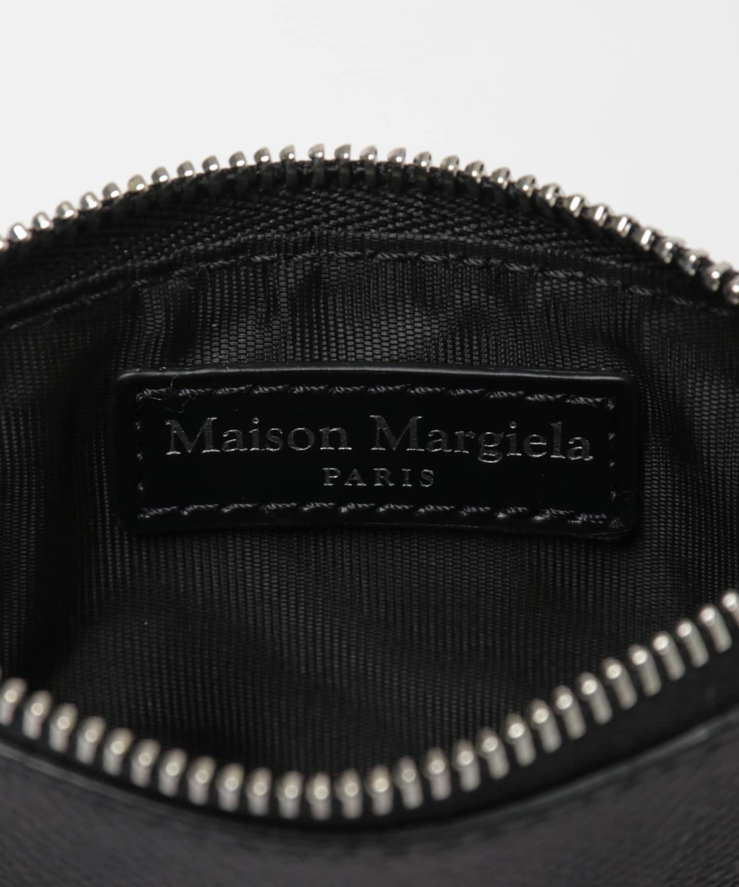 Maison Margiela 卡包拉鍊款 EW P4745