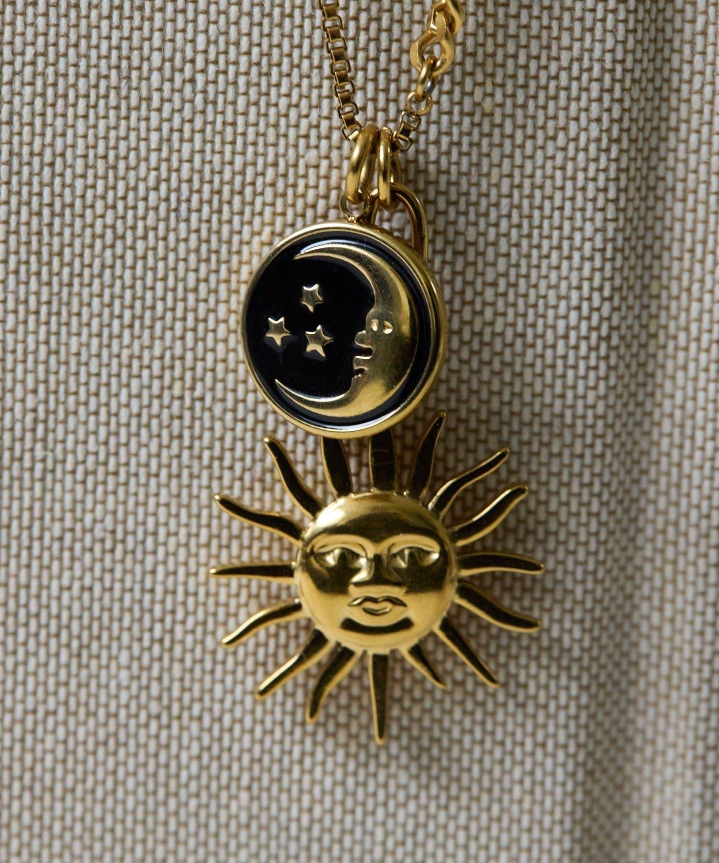 《金屬過敏適用/不鏽鋼》太陽與月亮項鍊