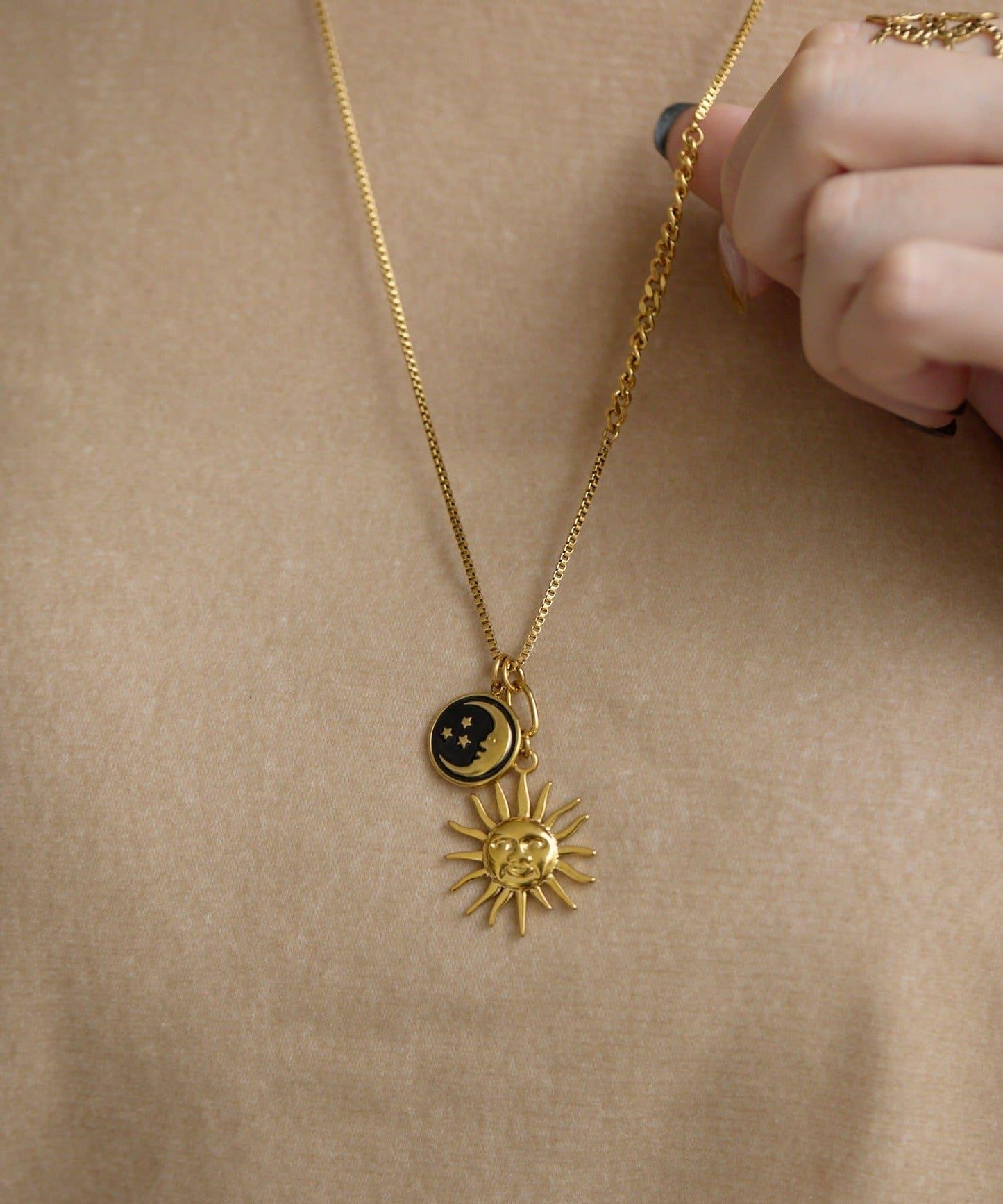 《金屬過敏適用/不鏽鋼》太陽與月亮項鍊