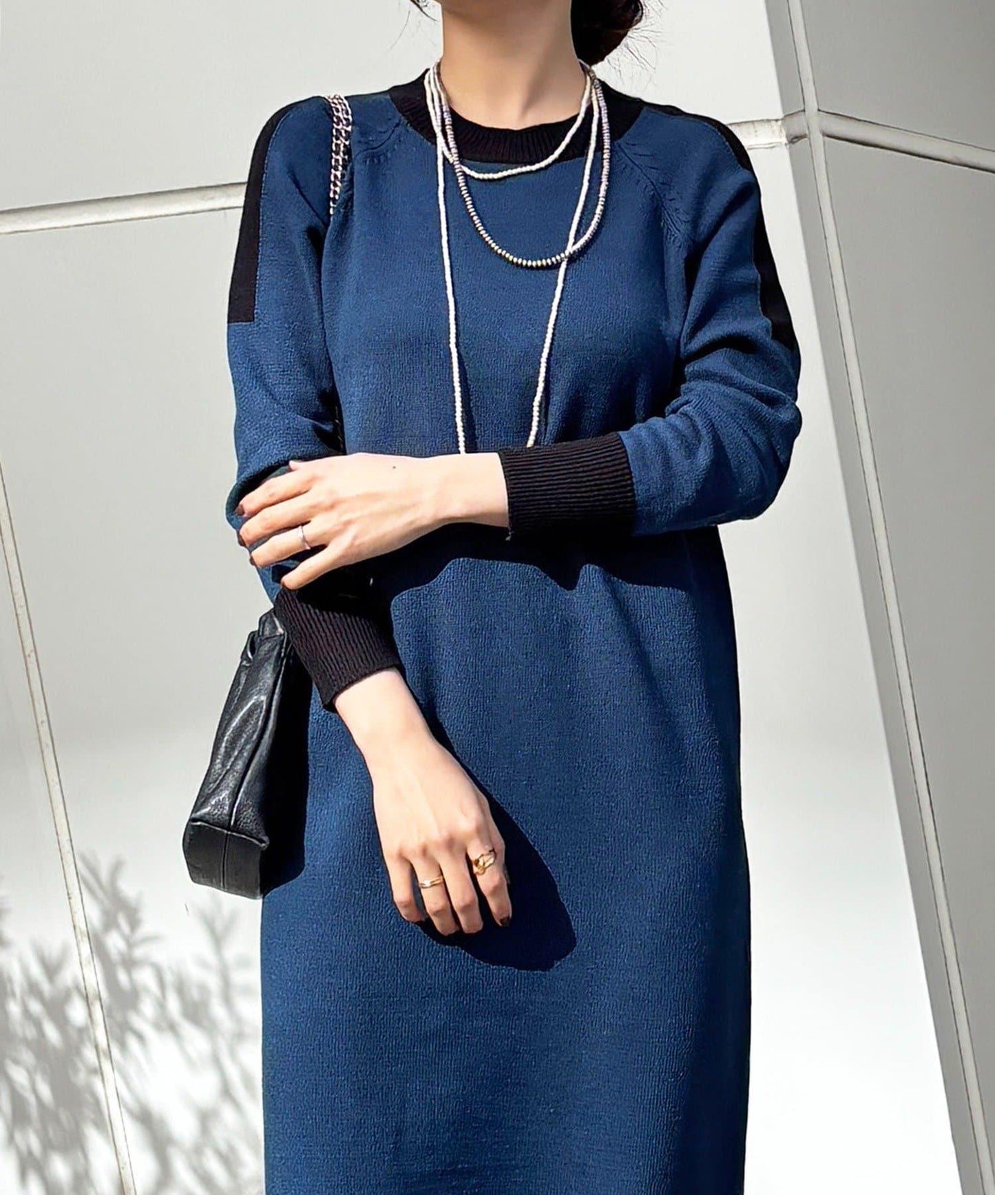 露肩連衣裙