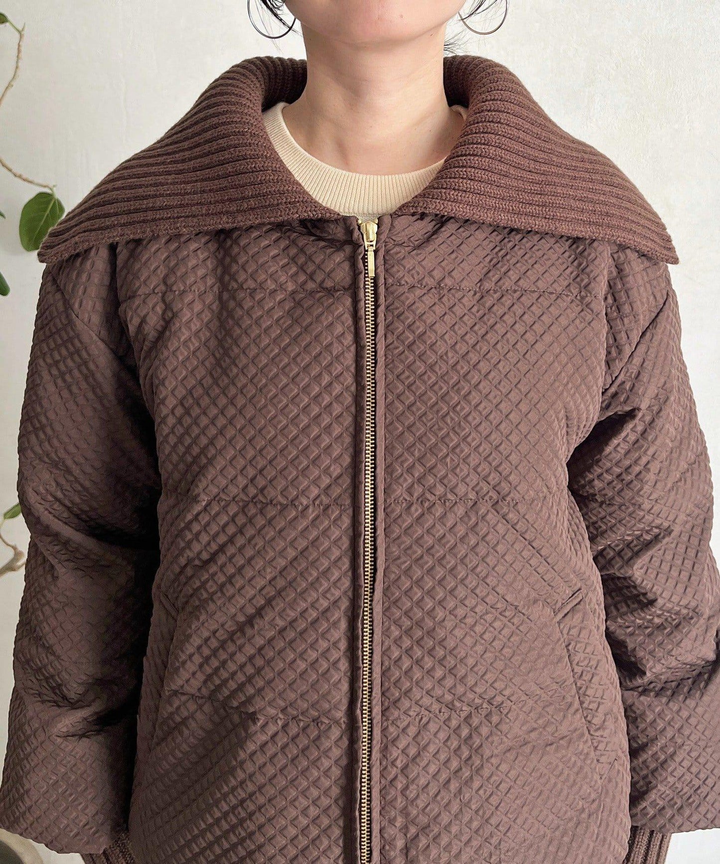 帶領壓花羽絨服