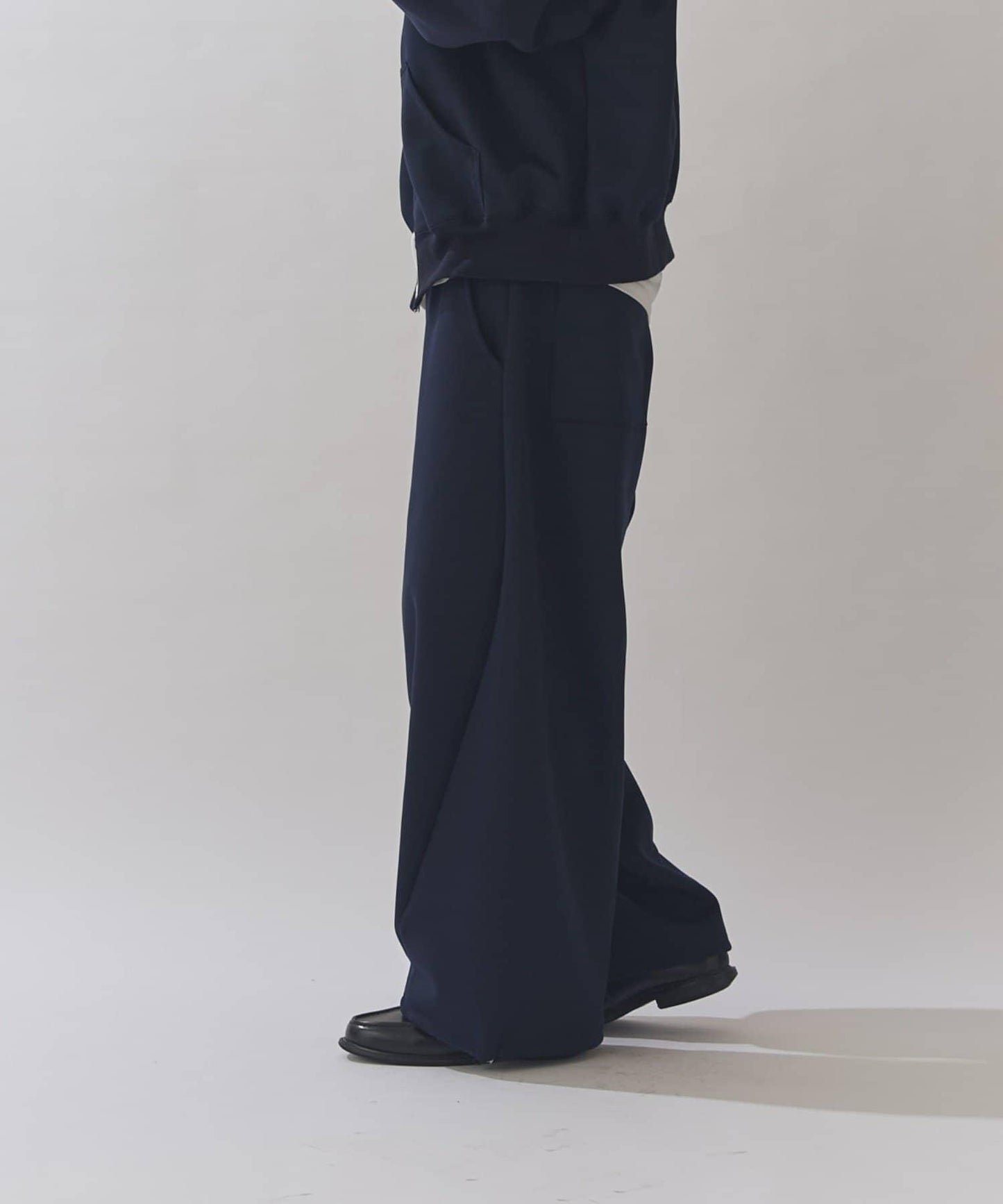 Relax 彈力修身褲