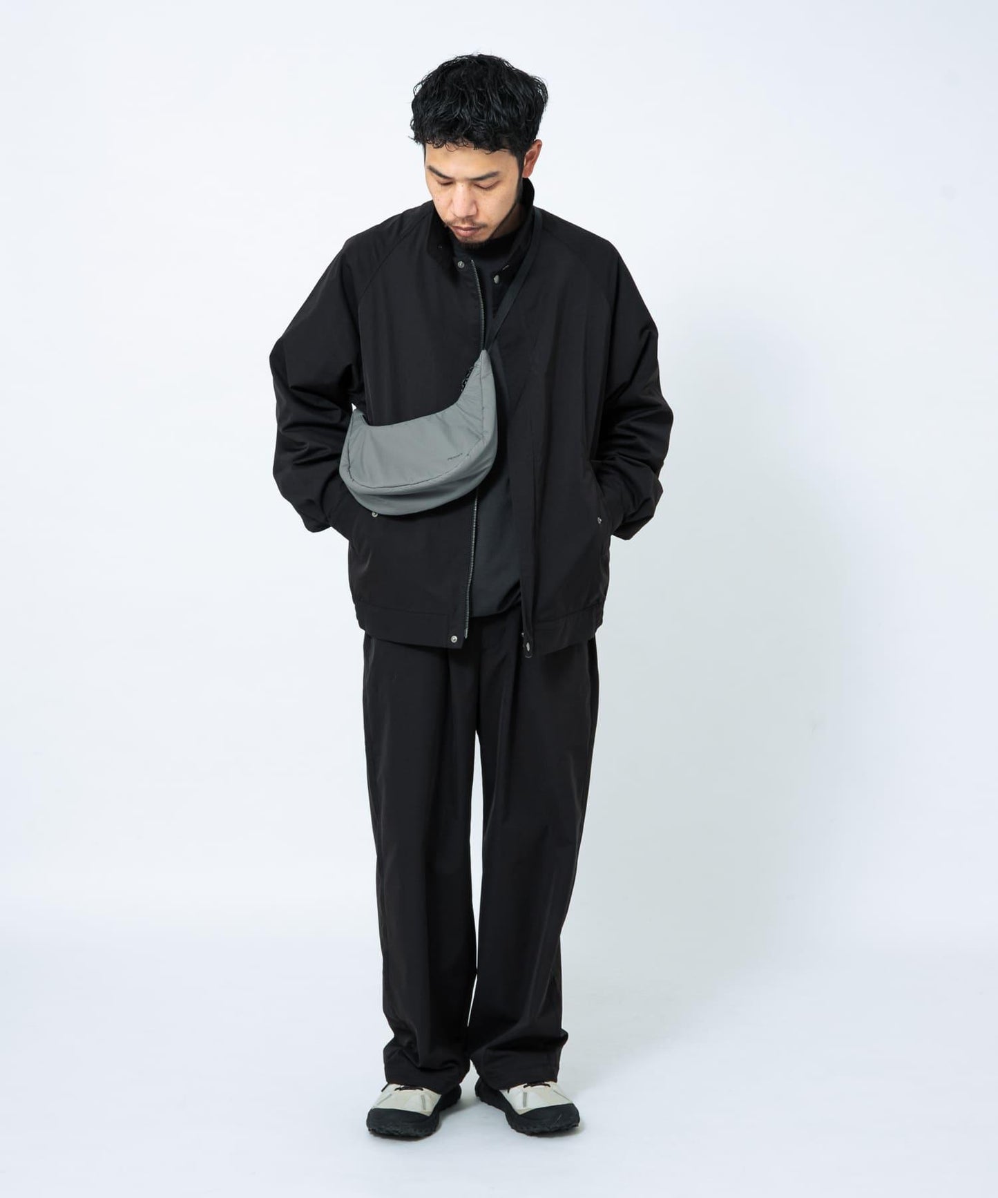 Pertex 香蕉斜挎包