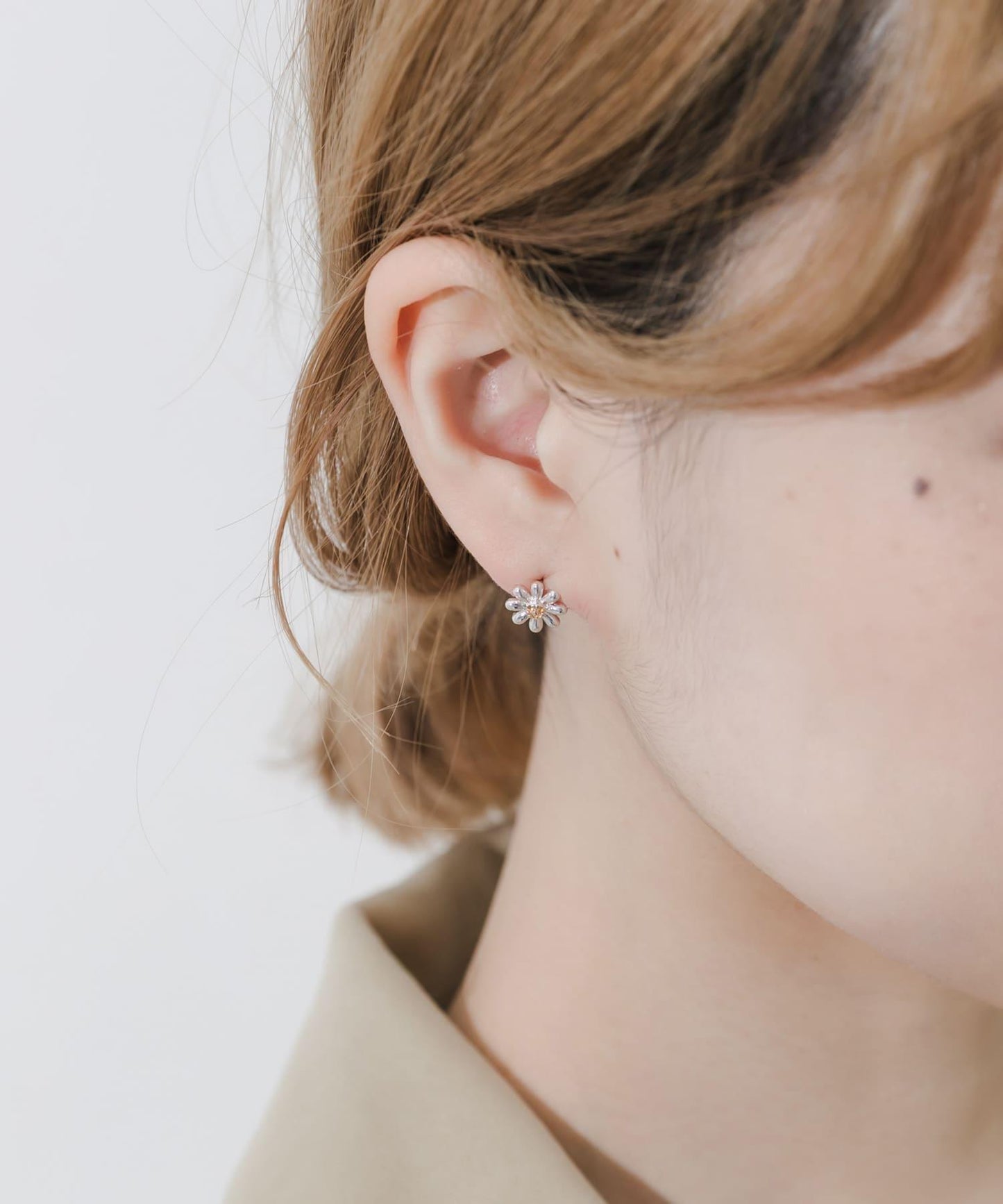 迷你花朵耳環