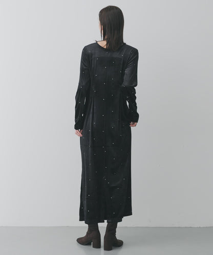 波點刺繡天鵝絨連衣裙