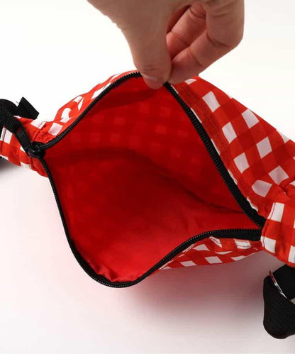 one by more 半月形單肩包