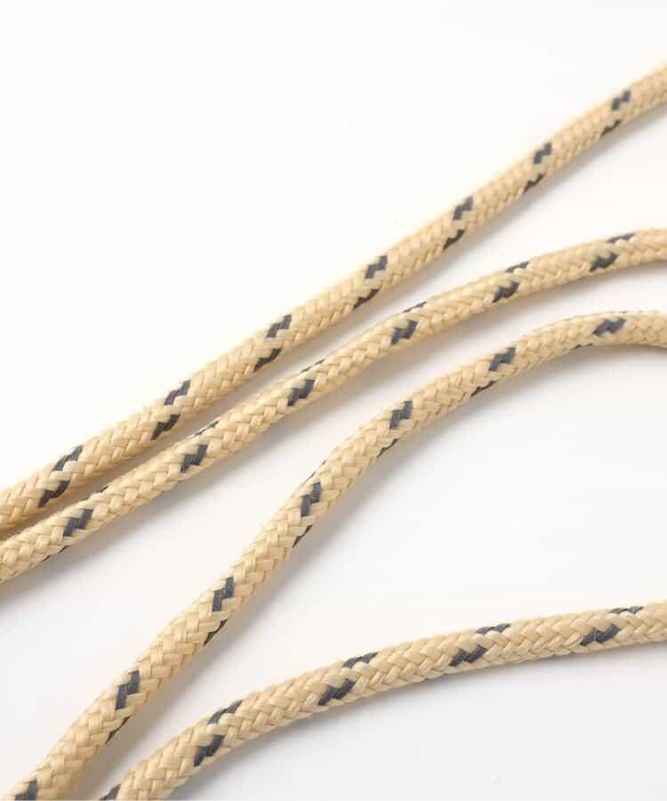 one by more 挎脖小包