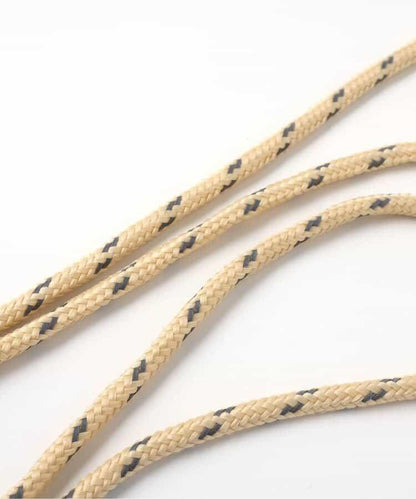 one by more 挎脖小包