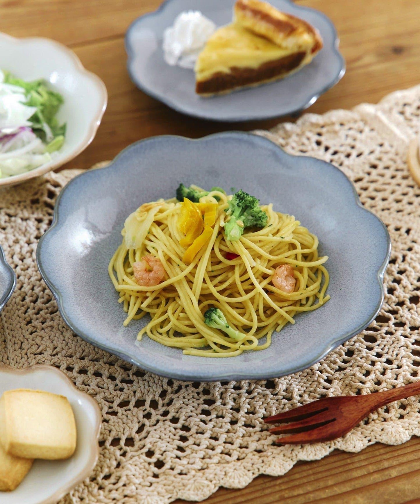 花卉圖案 深盤 21.5cm