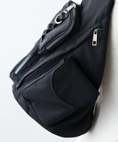 肩背雙肩兩用 2WAY 包