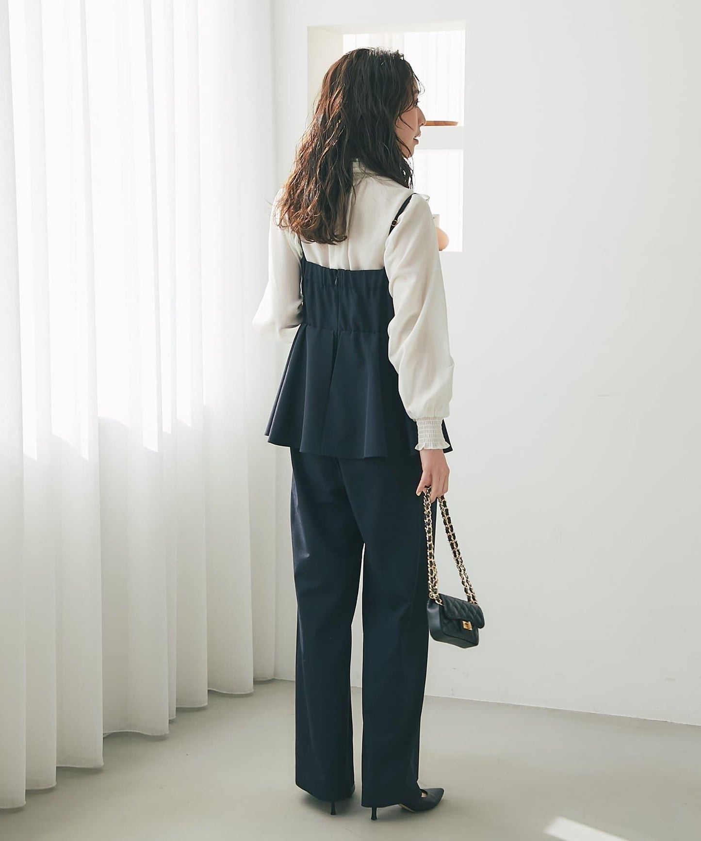 La boutique BonBon 荷葉邊吊帶連體褲