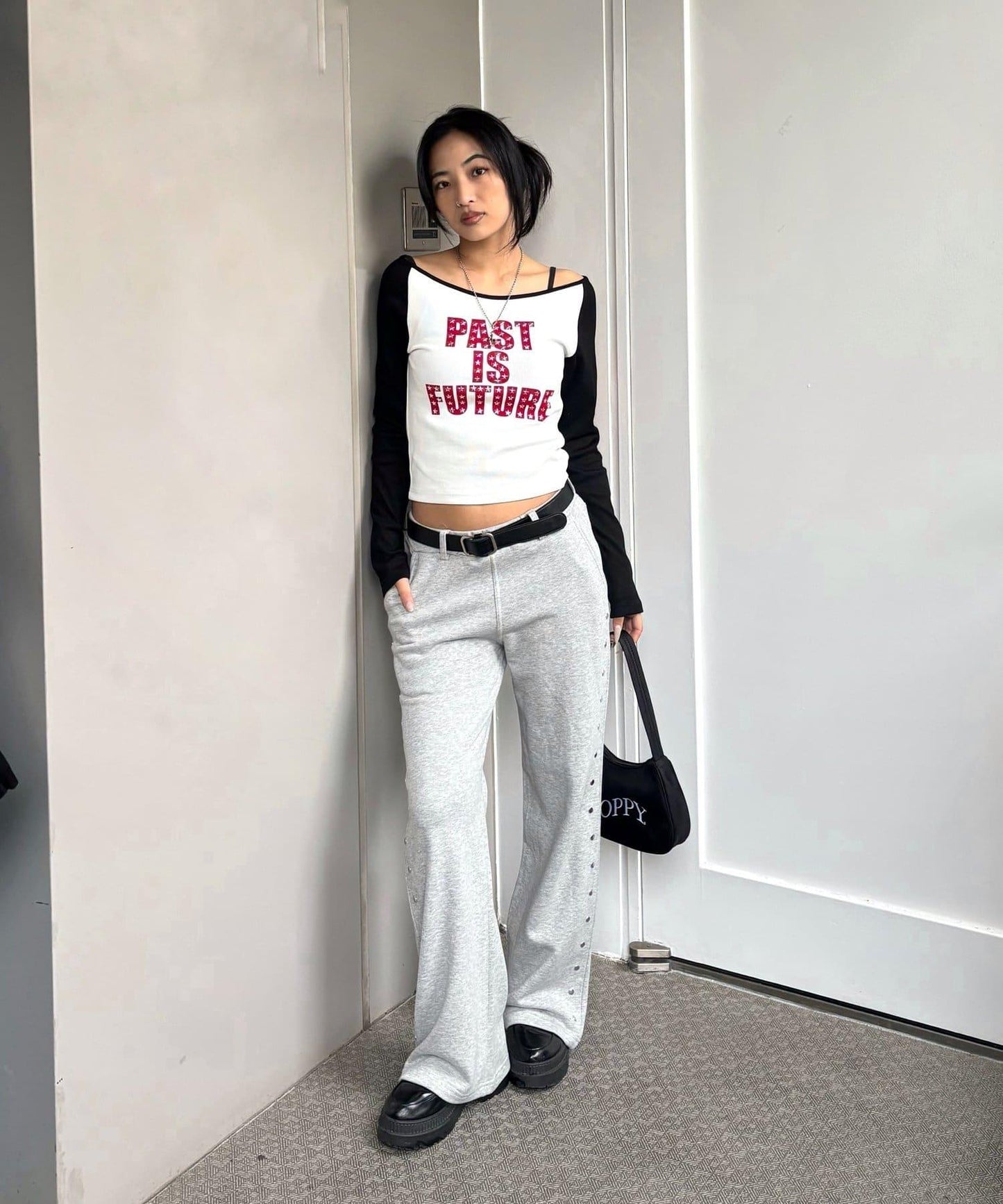 STAR STUDS RAGLAN LOG 上衣
